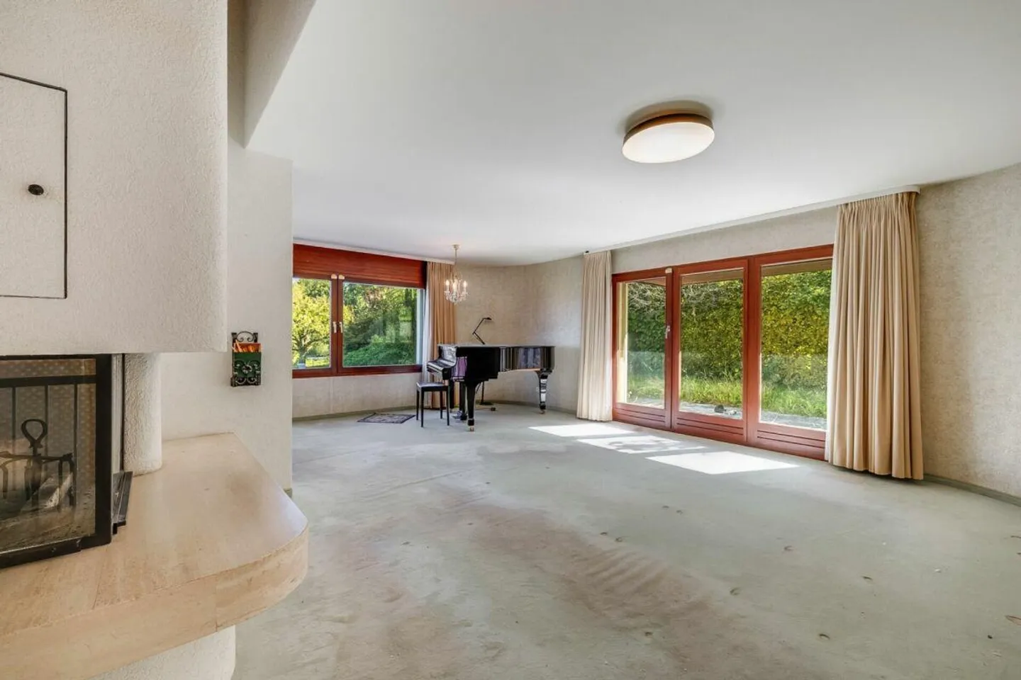 Freistehendes Haus mit Pool - Foto 7 von 13