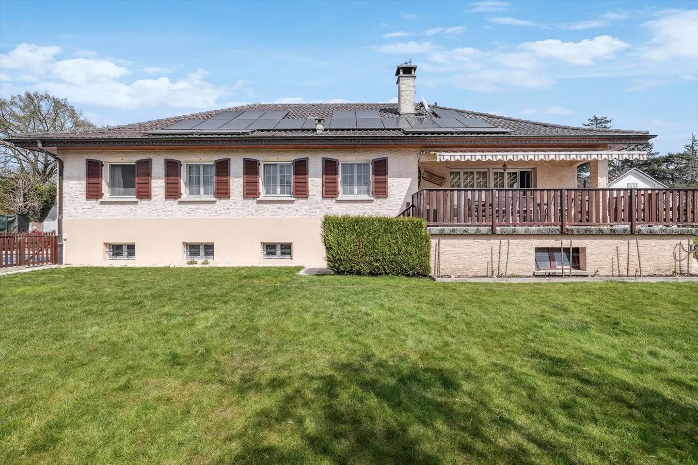 Exclusive - MAGNIFICENT VILLA WITH POOL - OCCUPIED LIFE ANNUITY WITHOUT RENT - Photo 3 of 15