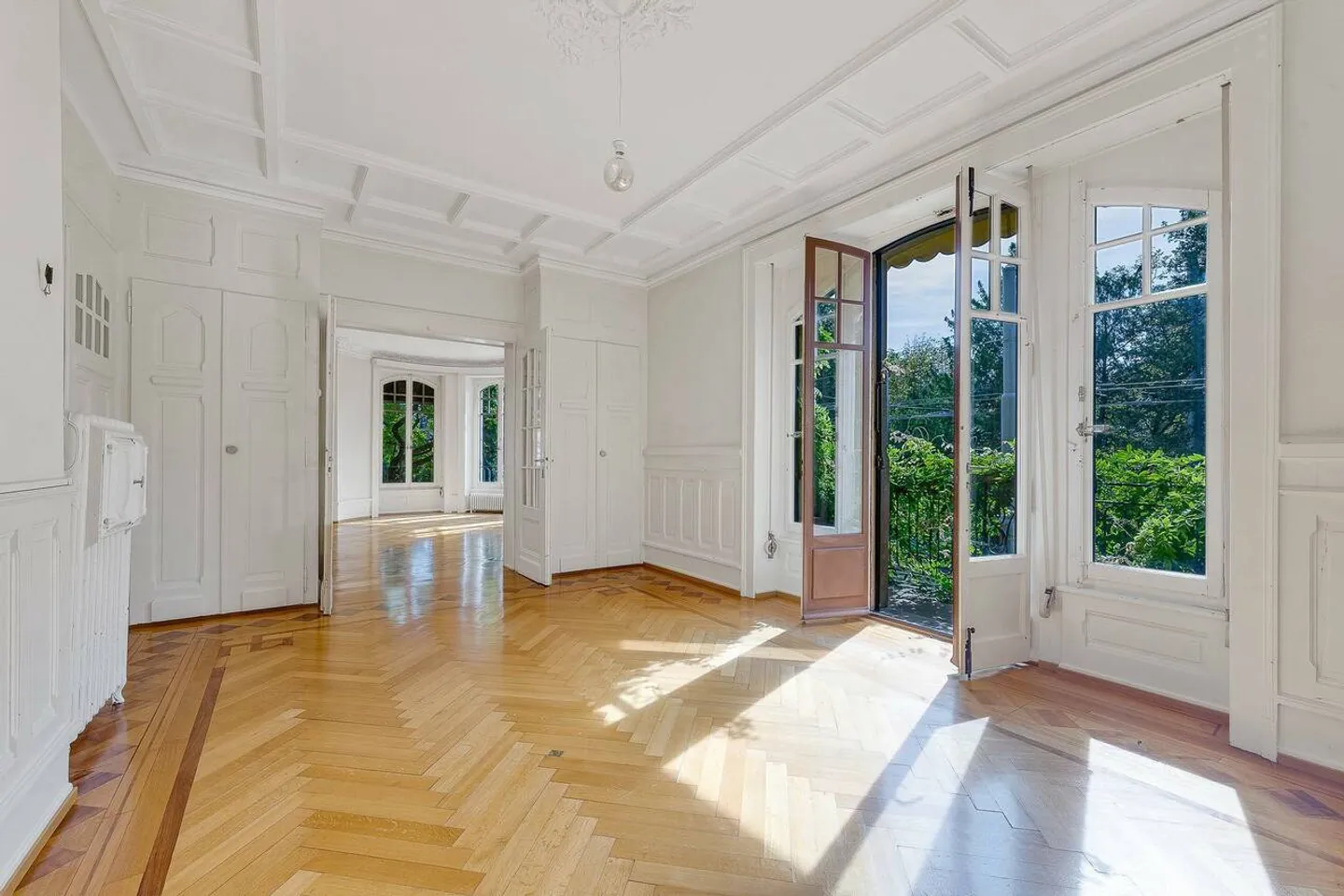 Appartamento eccezionale di 5,5 locali con giardino, a pochi passi da Ouchy. - Foto 3 di 9