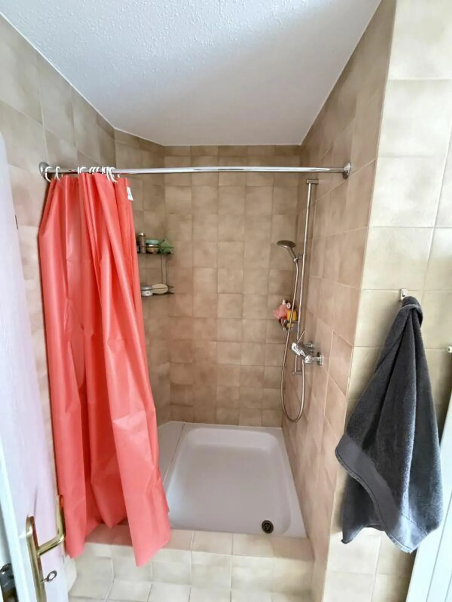 Casa a terrazza di 5,5 stanze in posizione centrale - Foto 11 di 21