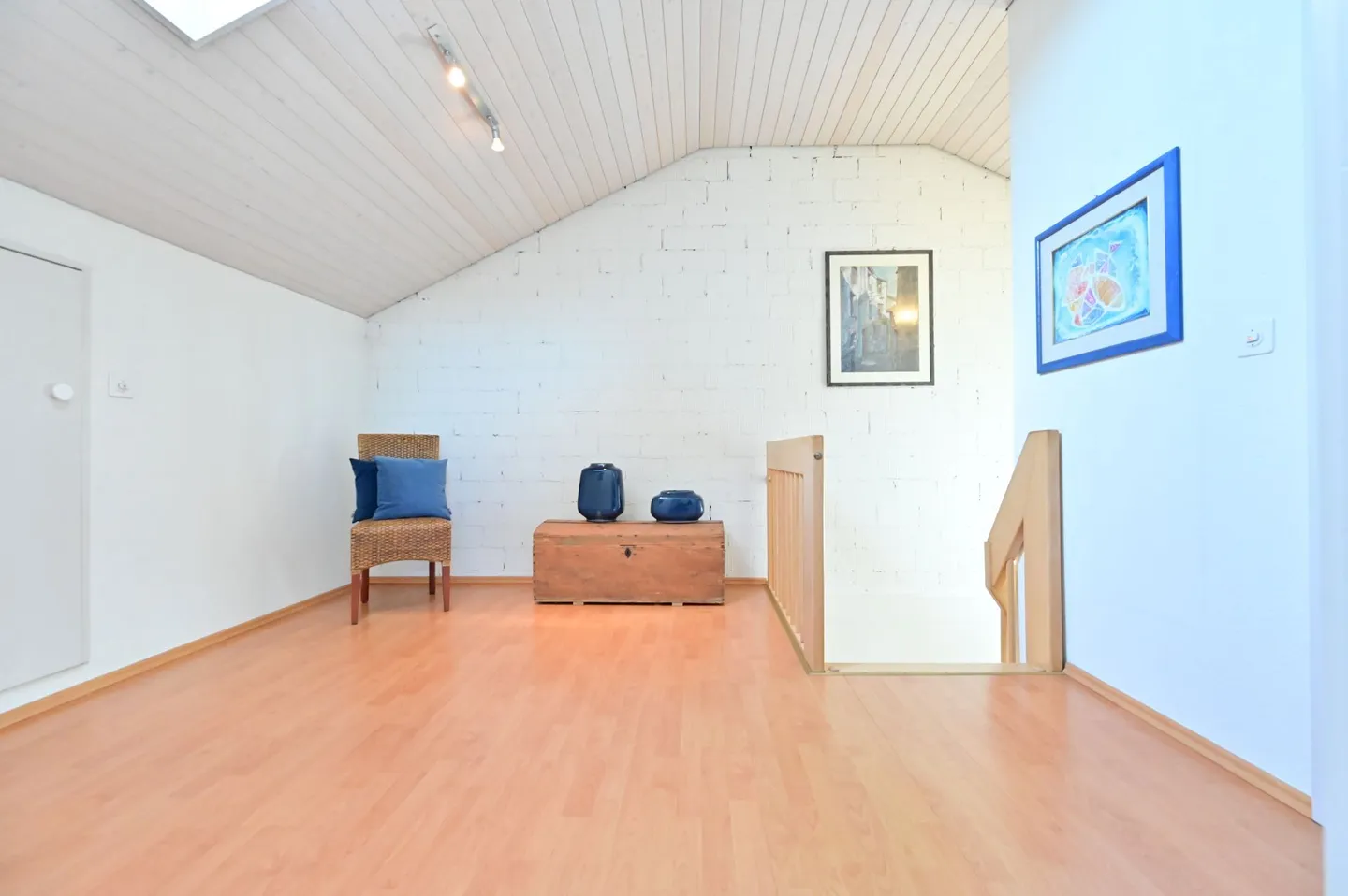 7.5-Room Corner Detached House - Photo 19 of 22