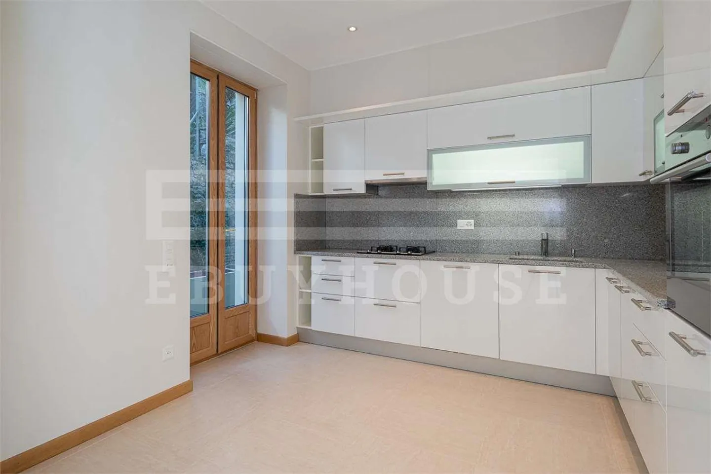 CASSARATE APARTMENT WITH GARDEN - Photo 7 of 13