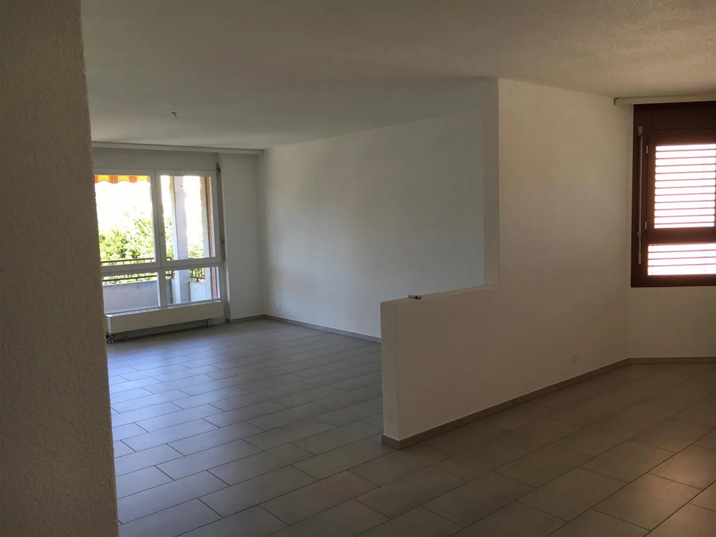 Living near the city center - Photo 6 of 9