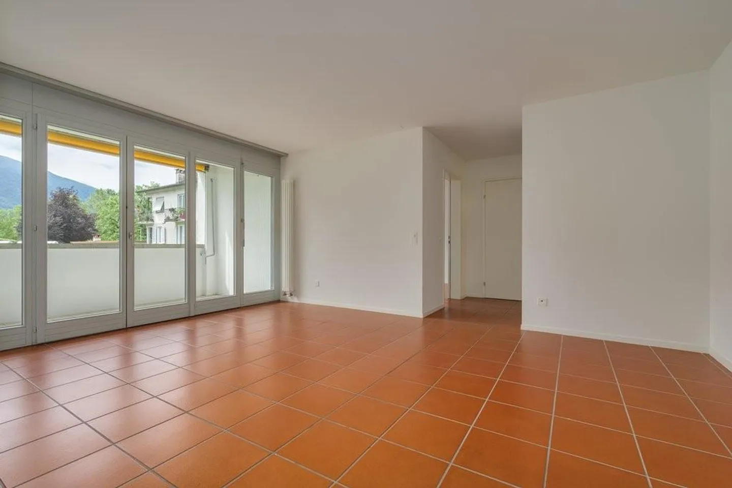 Zu vermieten: 2,5-Zimmer-Wohnung in ruhiger Lage in Locarno - Foto 2 von 9