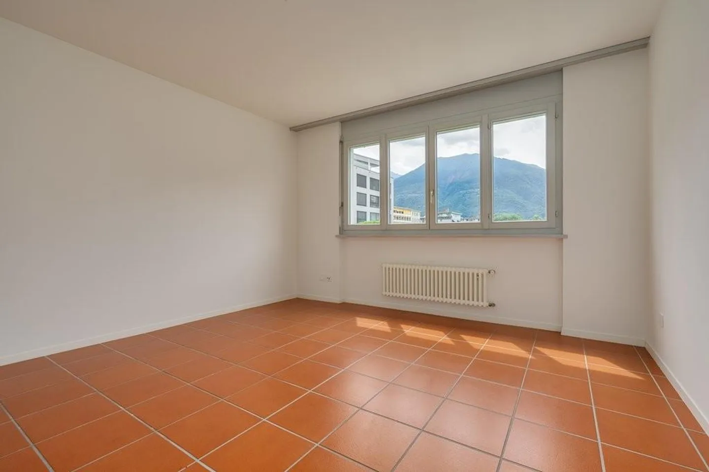 Zu vermieten: 2,5-Zimmer-Wohnung in ruhiger Lage in Locarno - Foto 5 von 9