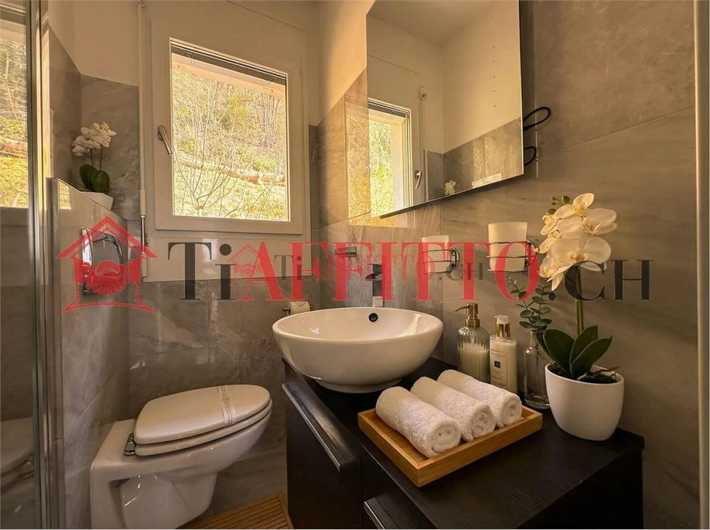 3.5 IN SEMI-DETACHED HOUSE WITH SPACIOUS LAKE VIEW, CASLANO - Photo 10 of 12