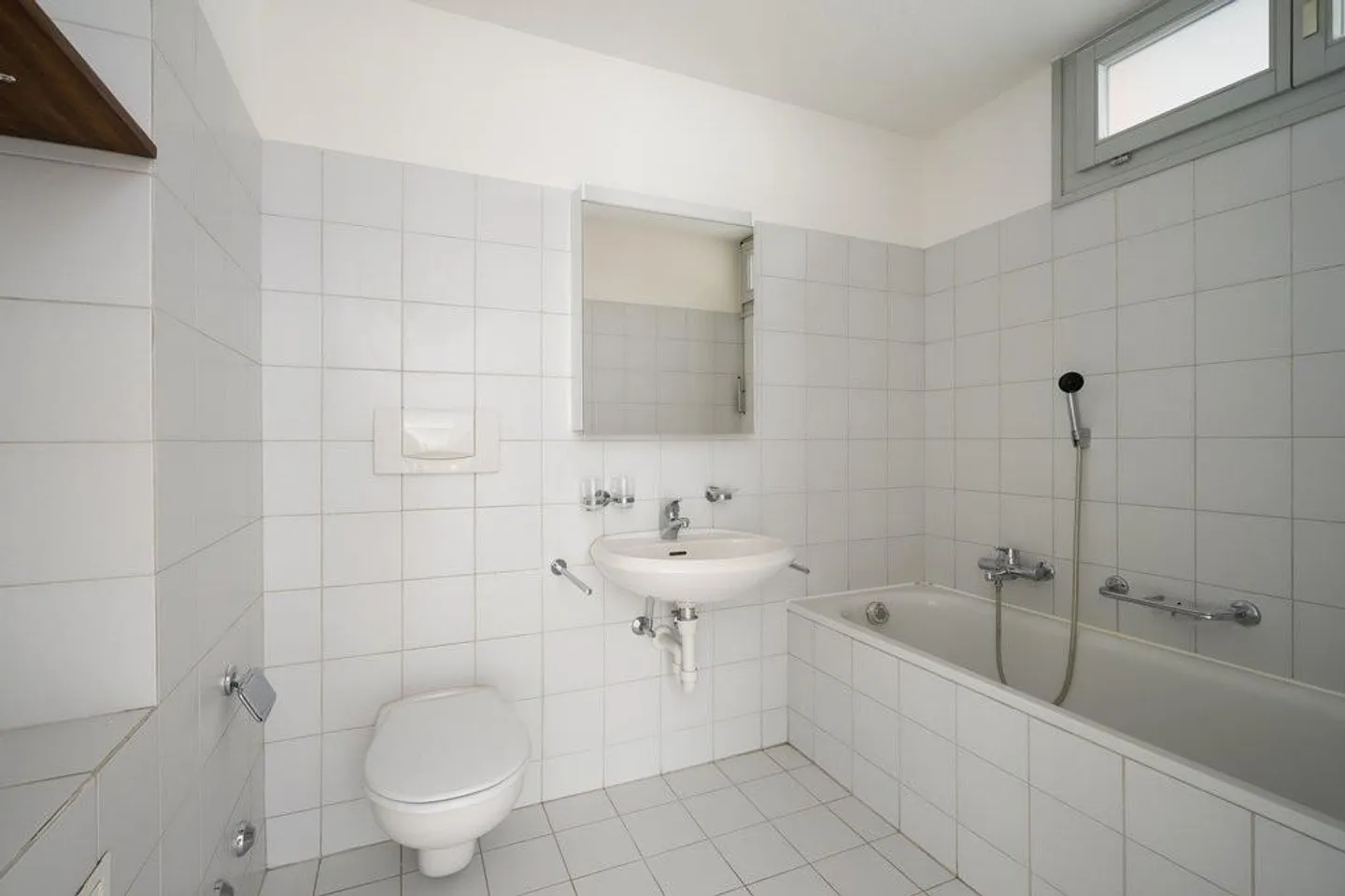 Zu vermieten: 2,5-Zimmer-Wohnung in ruhiger Lage in Locarno - Foto 7 von 9