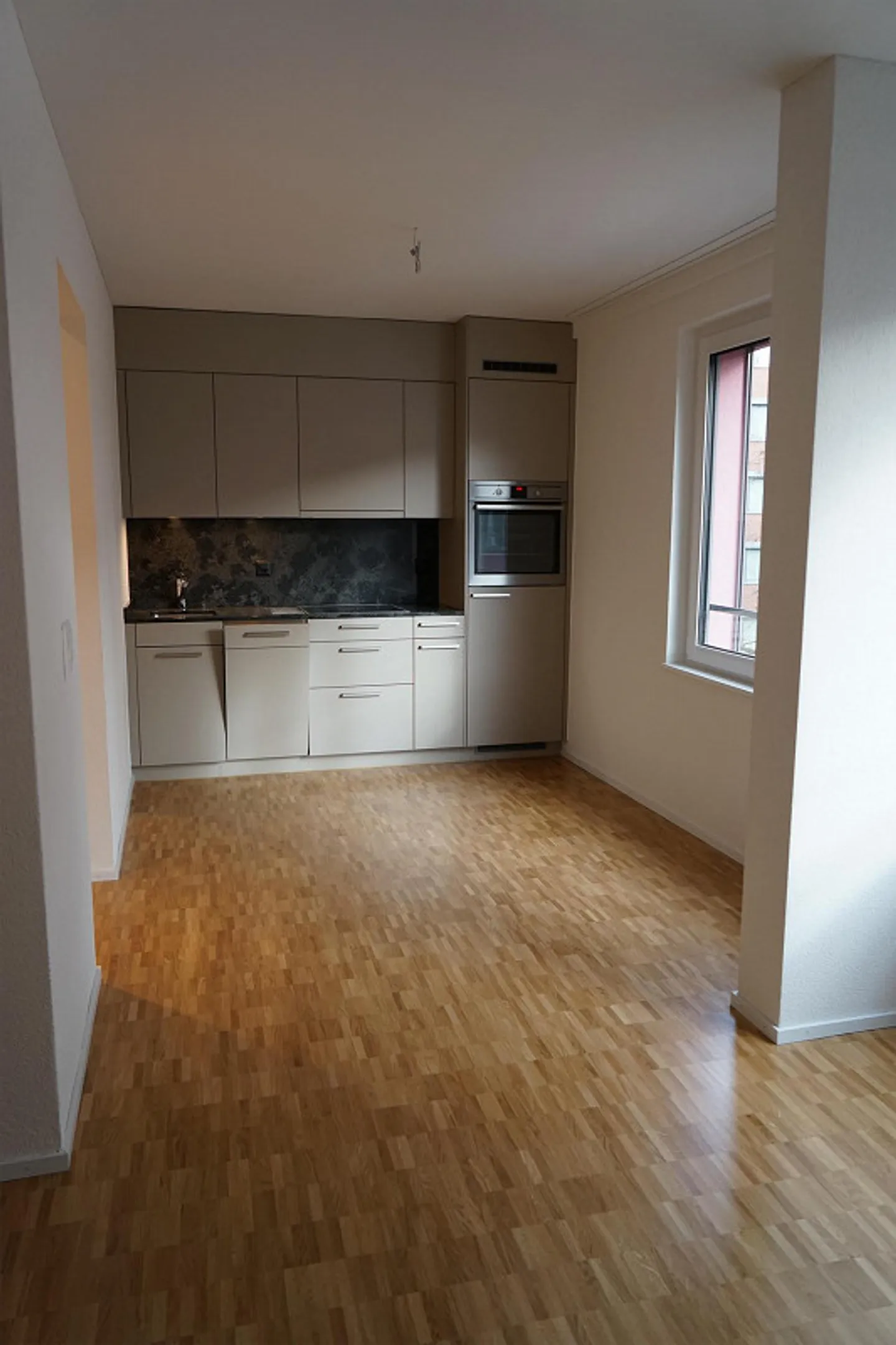 Moderne Wohnung in Altstetten - Foto 3 von 6
