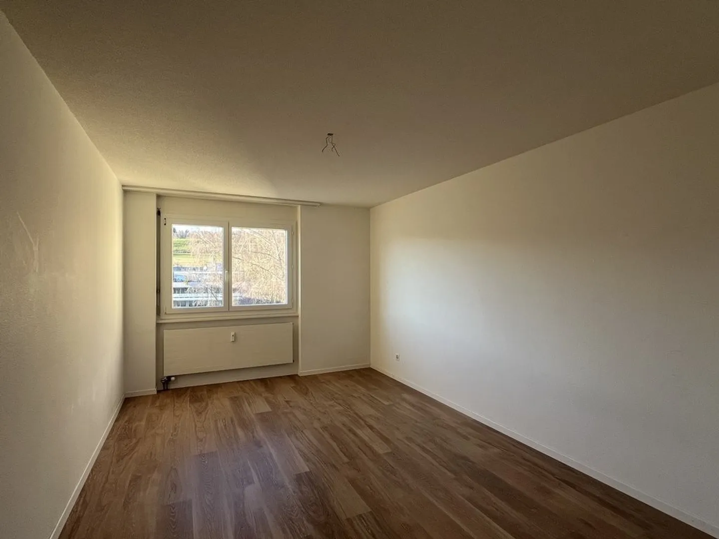 Appartamento di 4,5 locali in affitto a Orpund dal 01.03.2026! - Foto 4 di 8