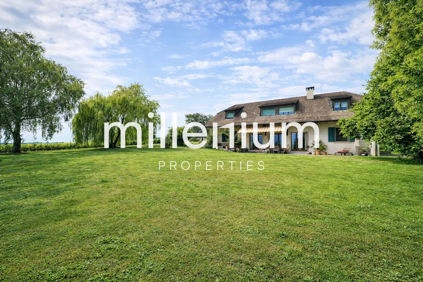 Luxury Villa with Garden in Peissy - Photo 1 of 11