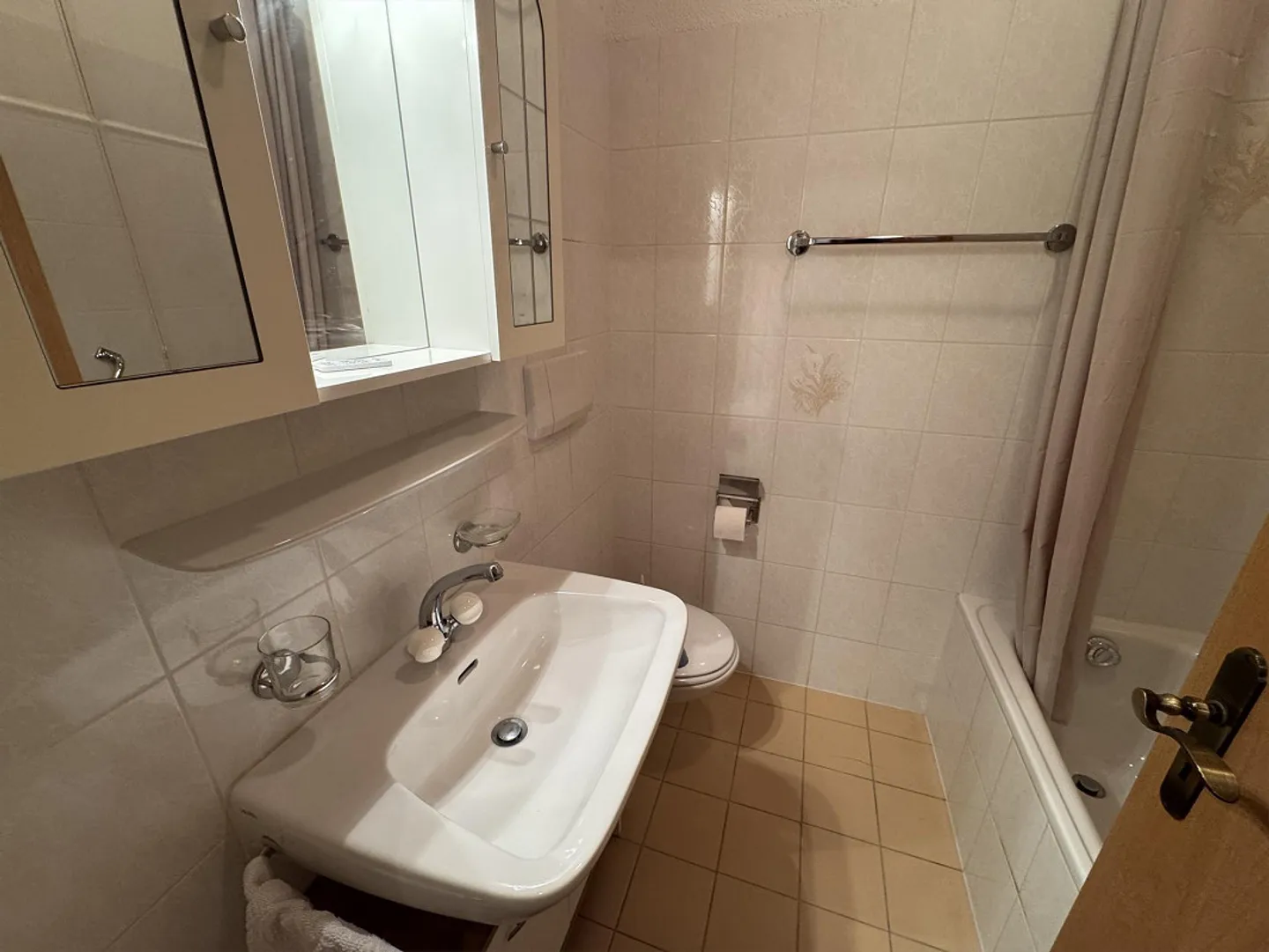 Duplex for rent with 2 rooms and studio – Cadro - Photo 10 of 25