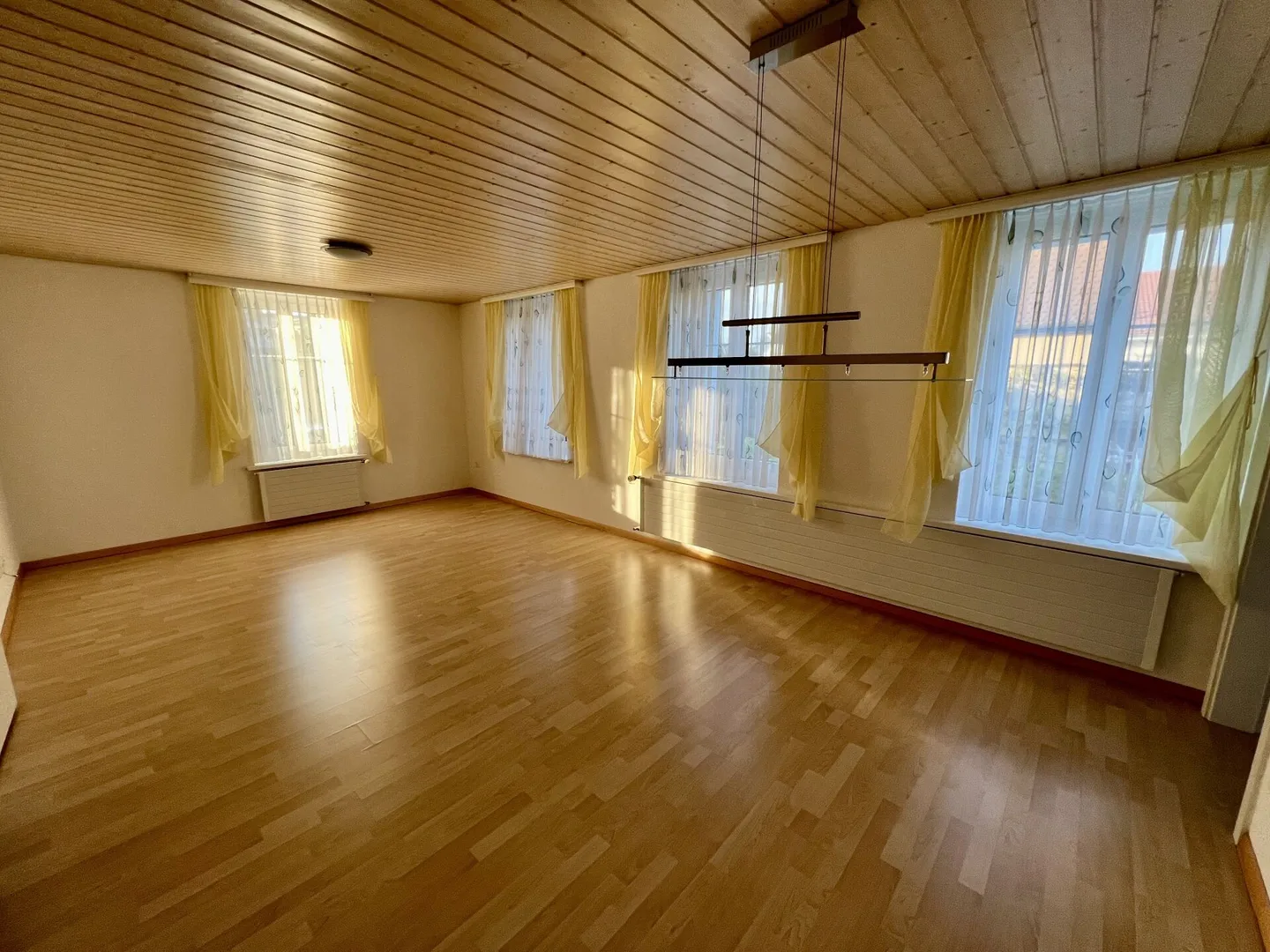 Charmante 3.5 Zimmer Wohnung - Foto 1 von 12