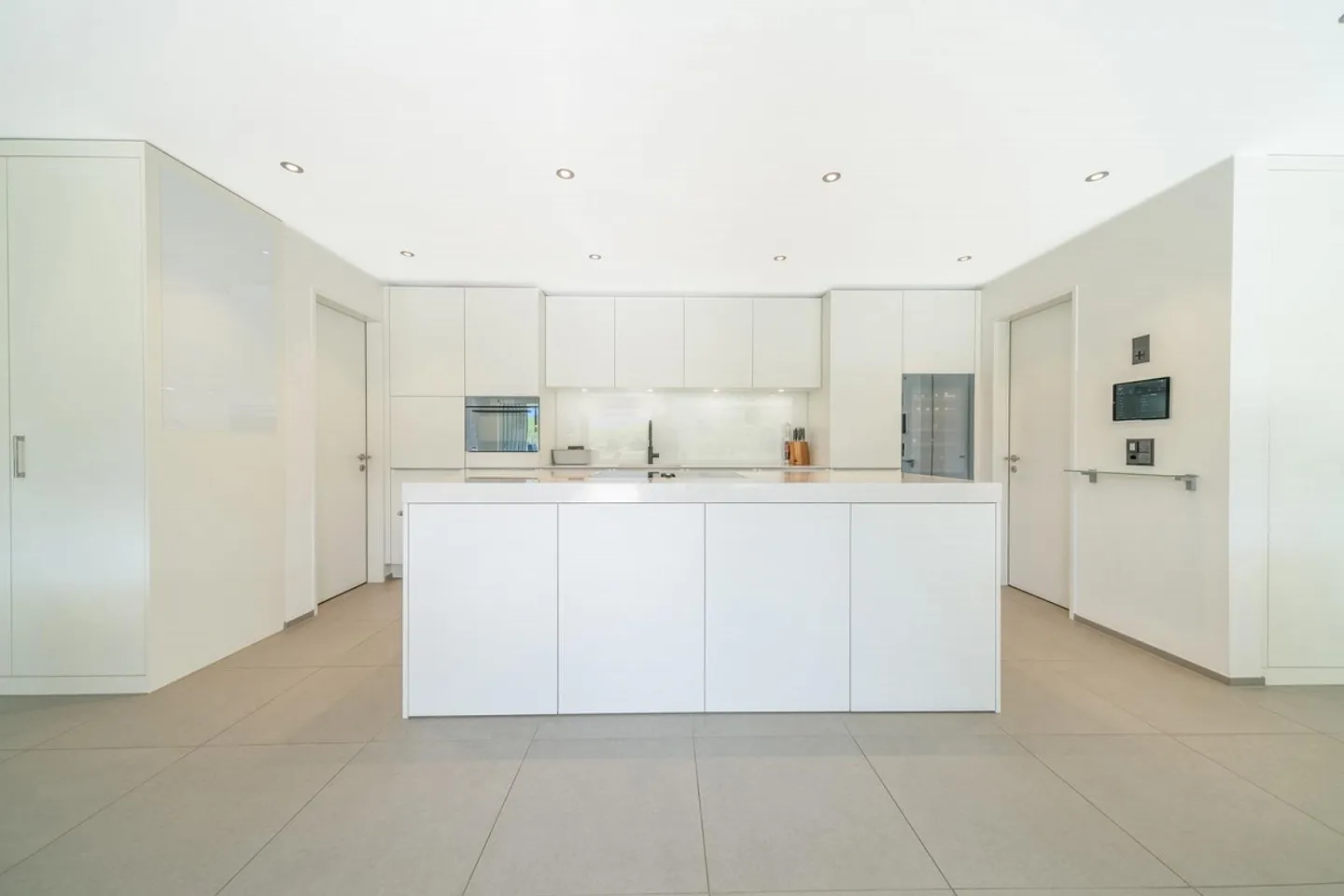 Stylish Living with a View - Photo 3 of 4