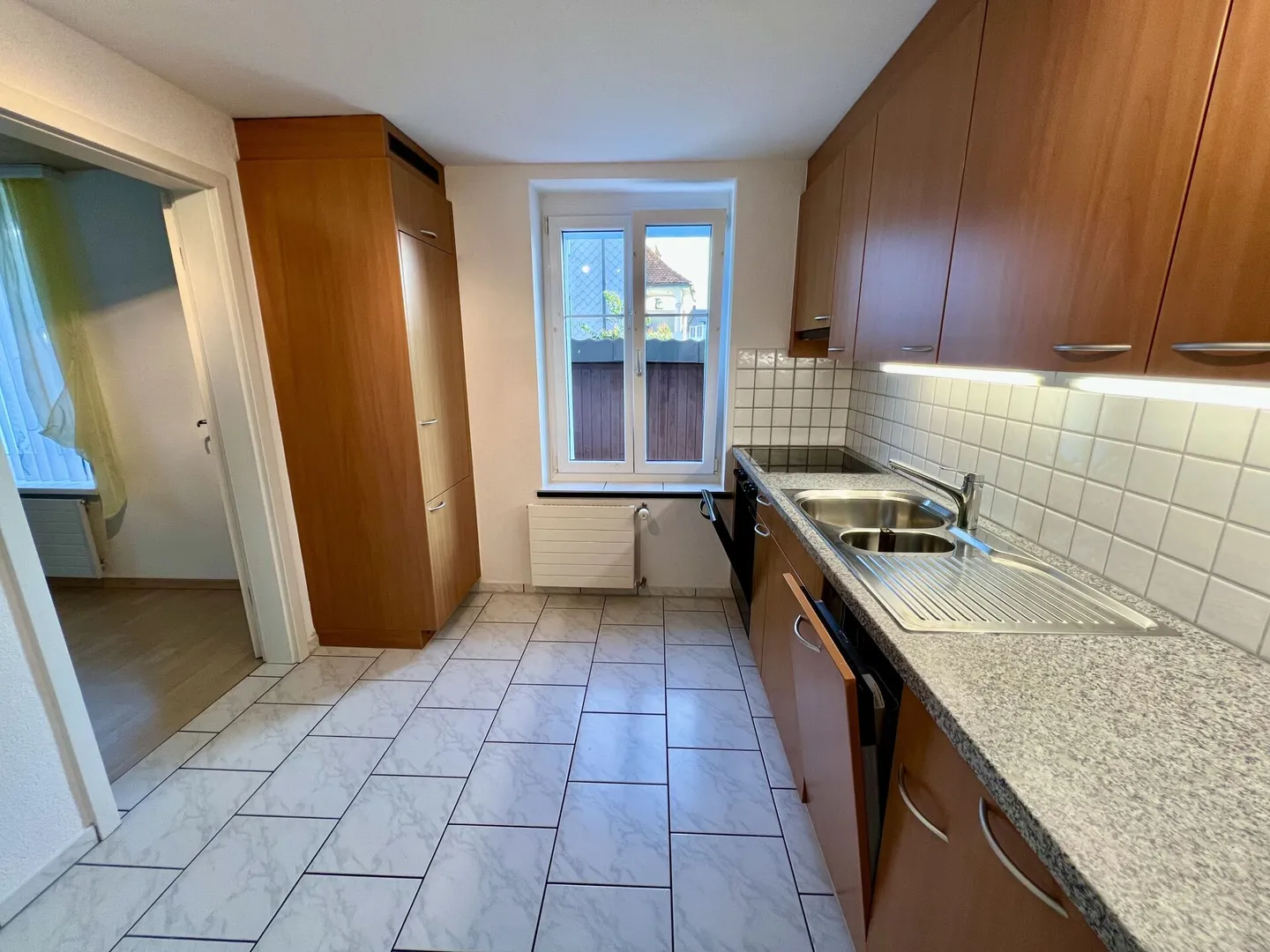 Charmante 3.5 Zimmer Wohnung - Foto 2 von 12