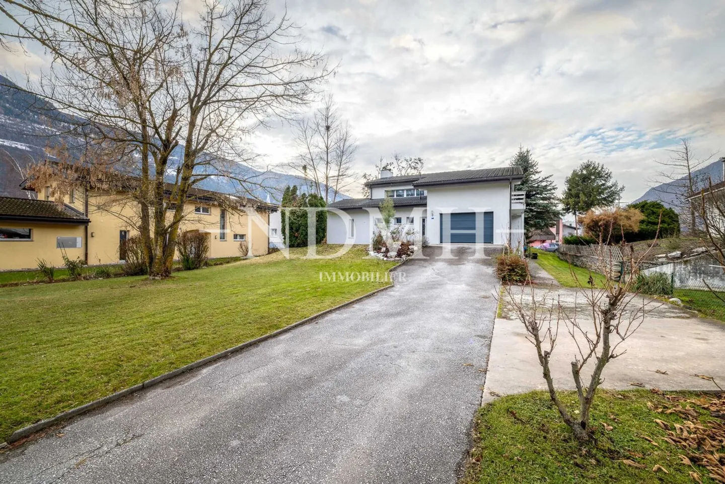 Charming Villa with Flexibility - Photo 12 of 12