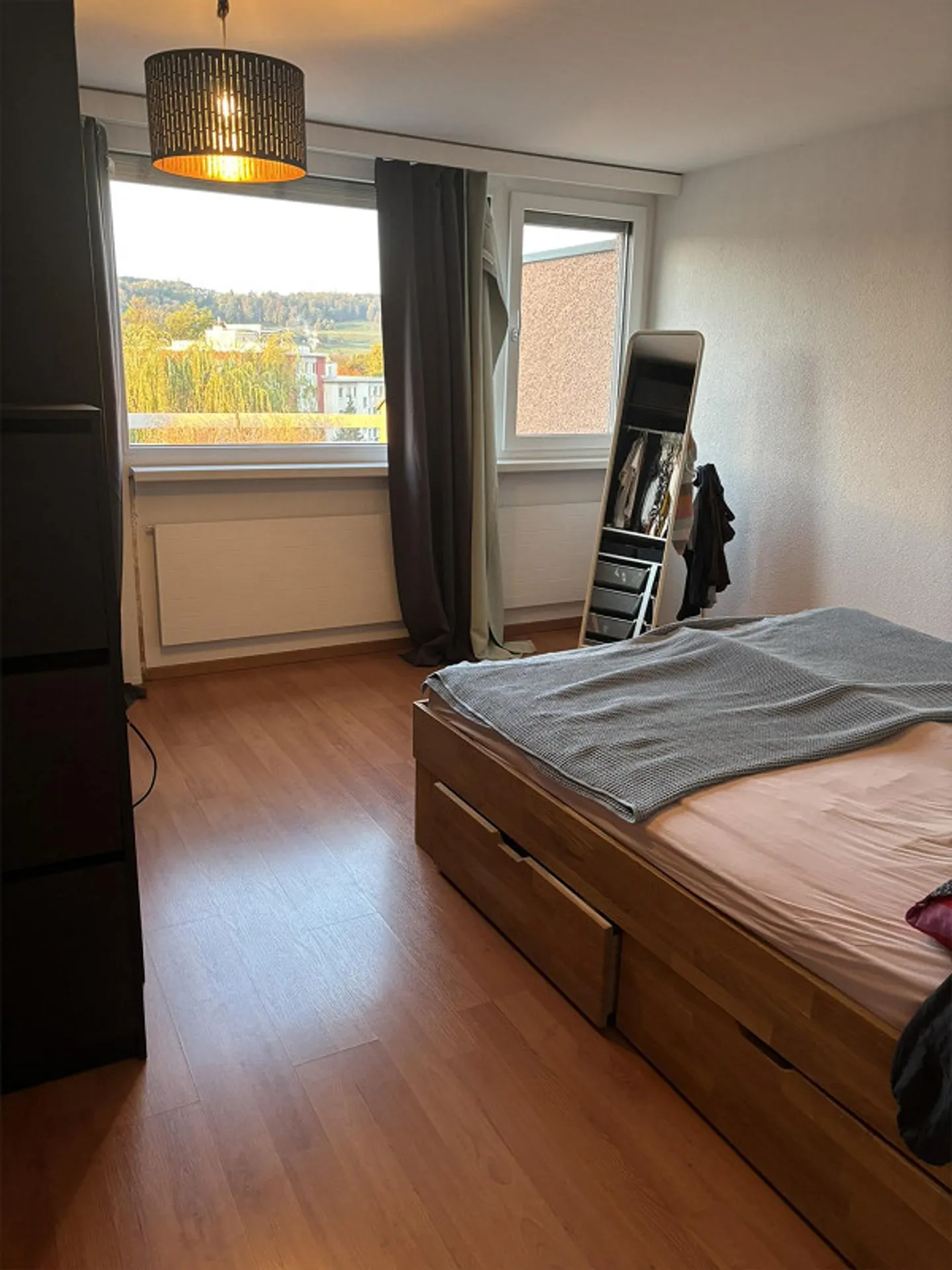 Appartement en attique de 3,5 pièces avec terrasse entourant de 80 m² à louer - Photo 6 sur 10