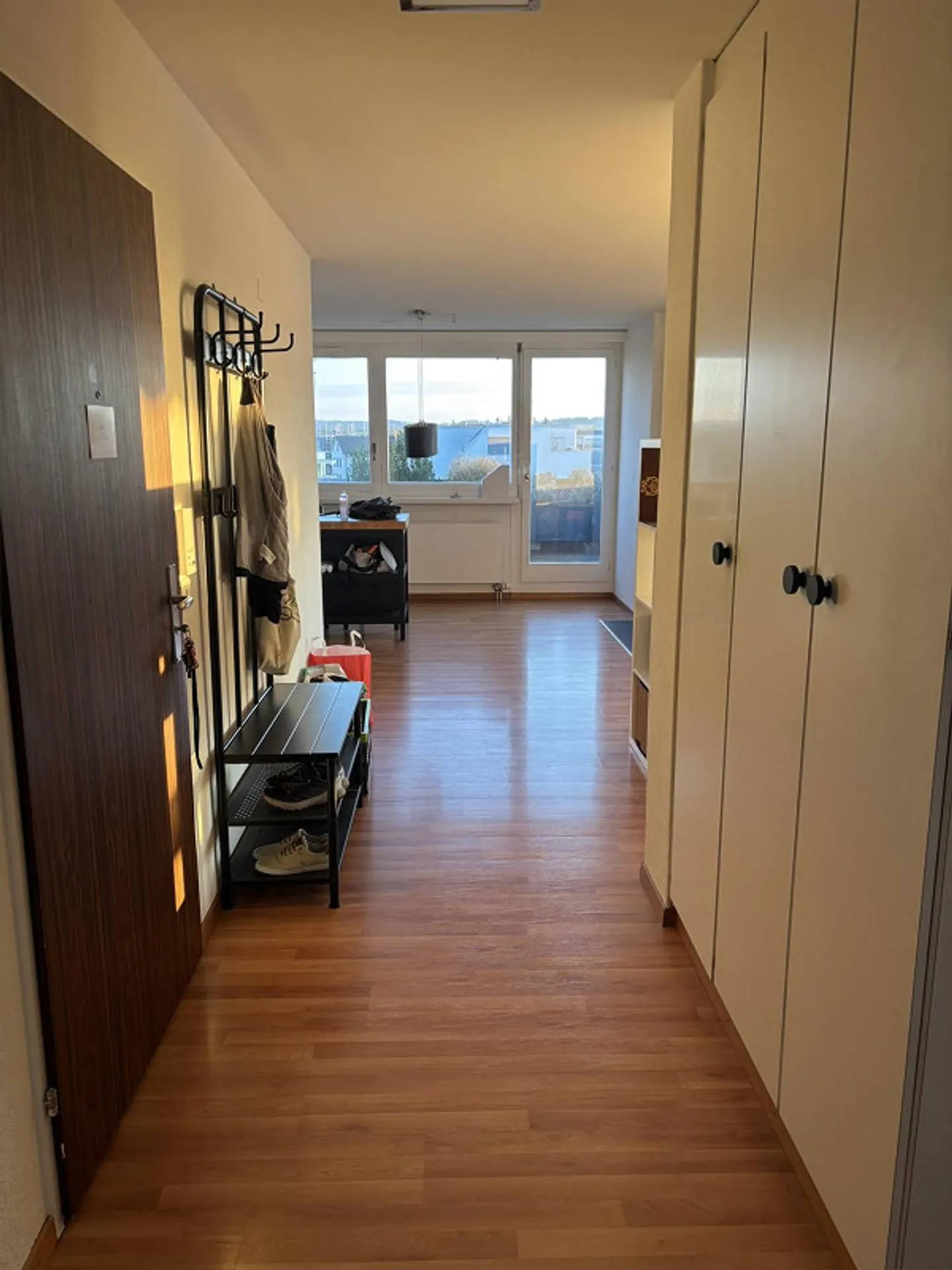 Appartement en attique de 3,5 pièces avec terrasse entourant de 80 m² à louer - Photo 9 sur 10