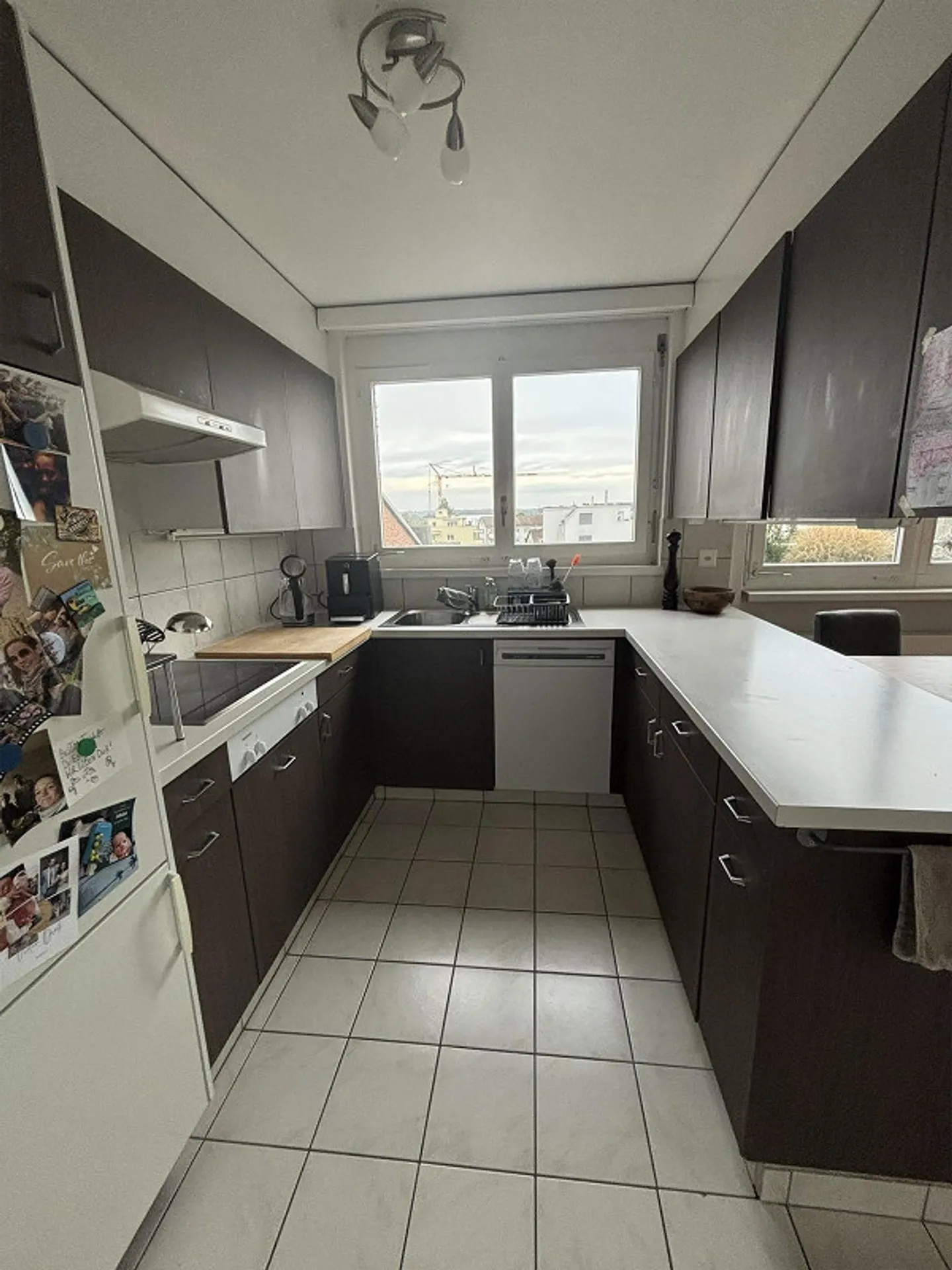 Appartement en attique de 3,5 pièces avec terrasse entourant de 80 m² à louer - Photo 10 sur 10