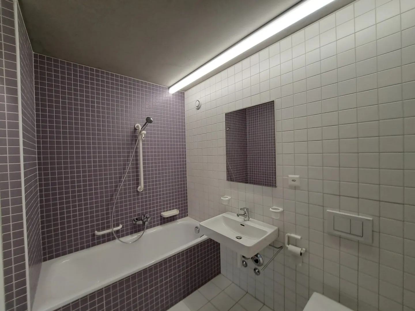 Agréable appartement récent de 4.5p avec balcon à louer à Lausanne - Foto 7 von 10