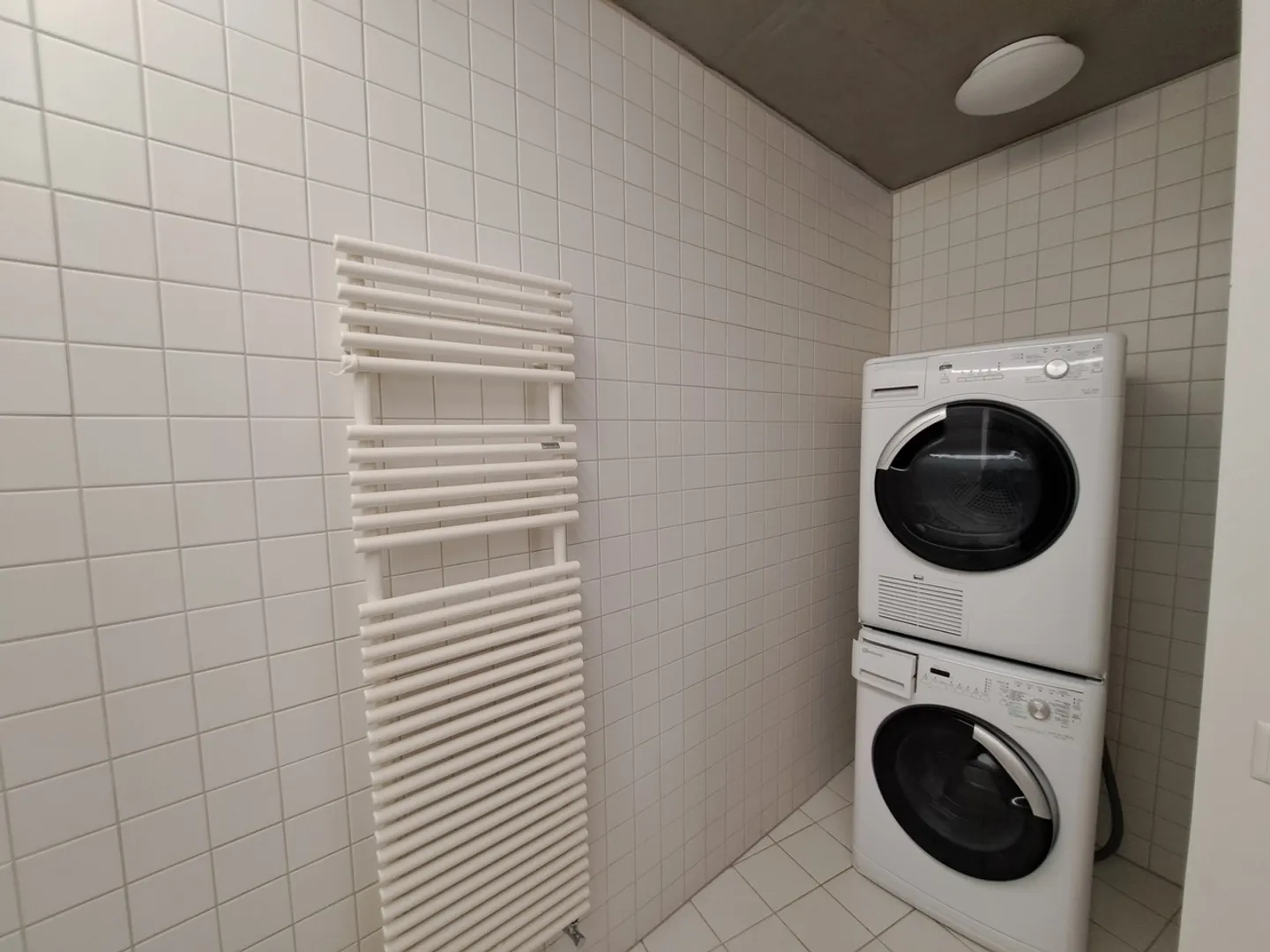 Agréable appartement récent de 4.5p avec balcon à louer à Lausanne - Foto 8 von 10