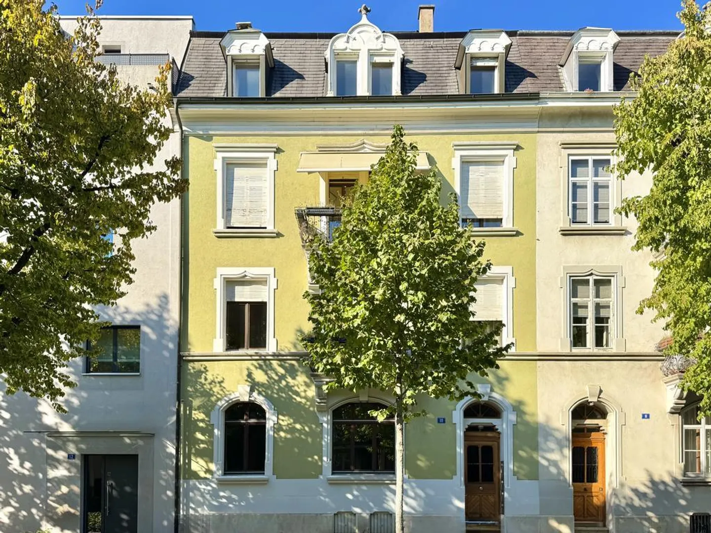 Charming 3-room apartment with balcony in the heart of Basel - Photo 1 of 9