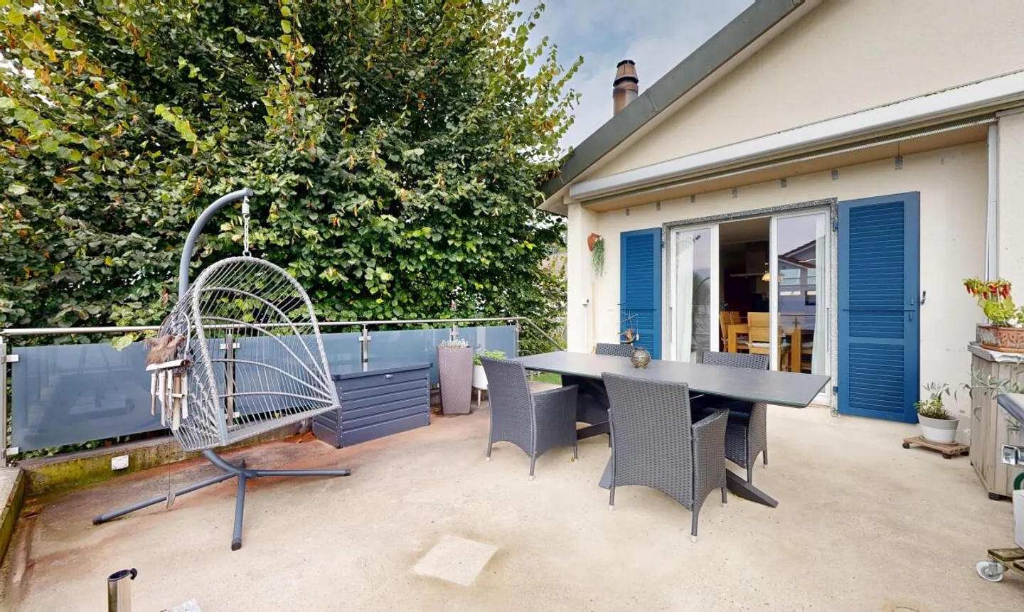 Stupenda piccola casa familiare ristrutturata con terrazza e grande giardino! - Foto 7 di 11
