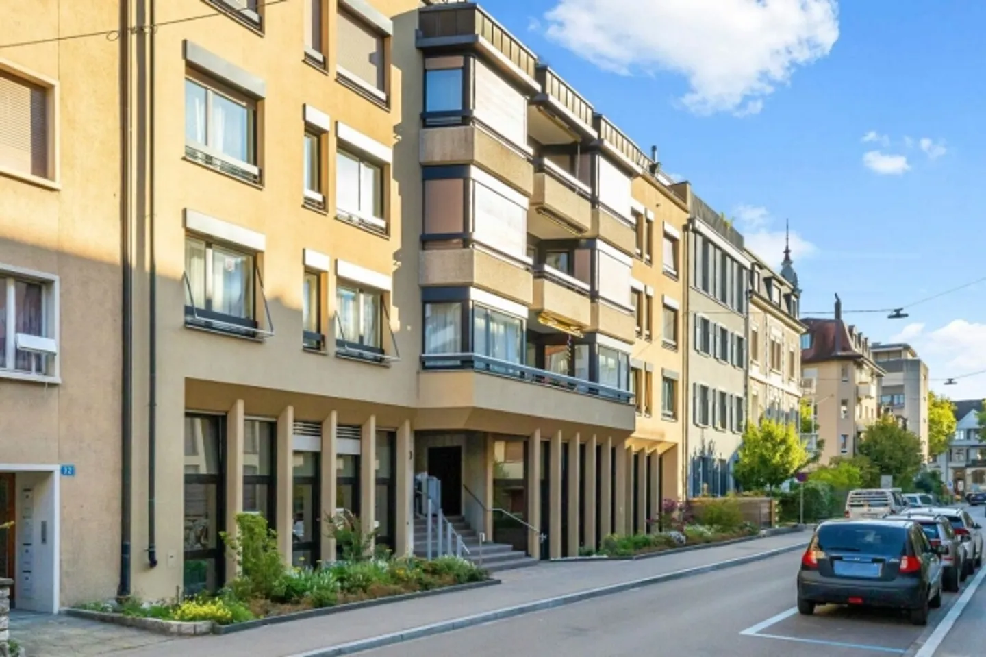 Vivere con vista sui tetti - Appartamento attico di 4,5 stanze con 2 terrazze e 2 posti auto - Foto 13 di 13