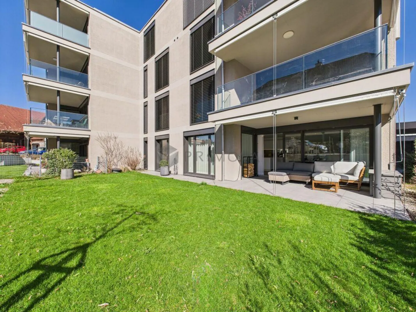 Eglisau finest garden apartment - urban elegance for the single lifestyle - Photo 1 of 12