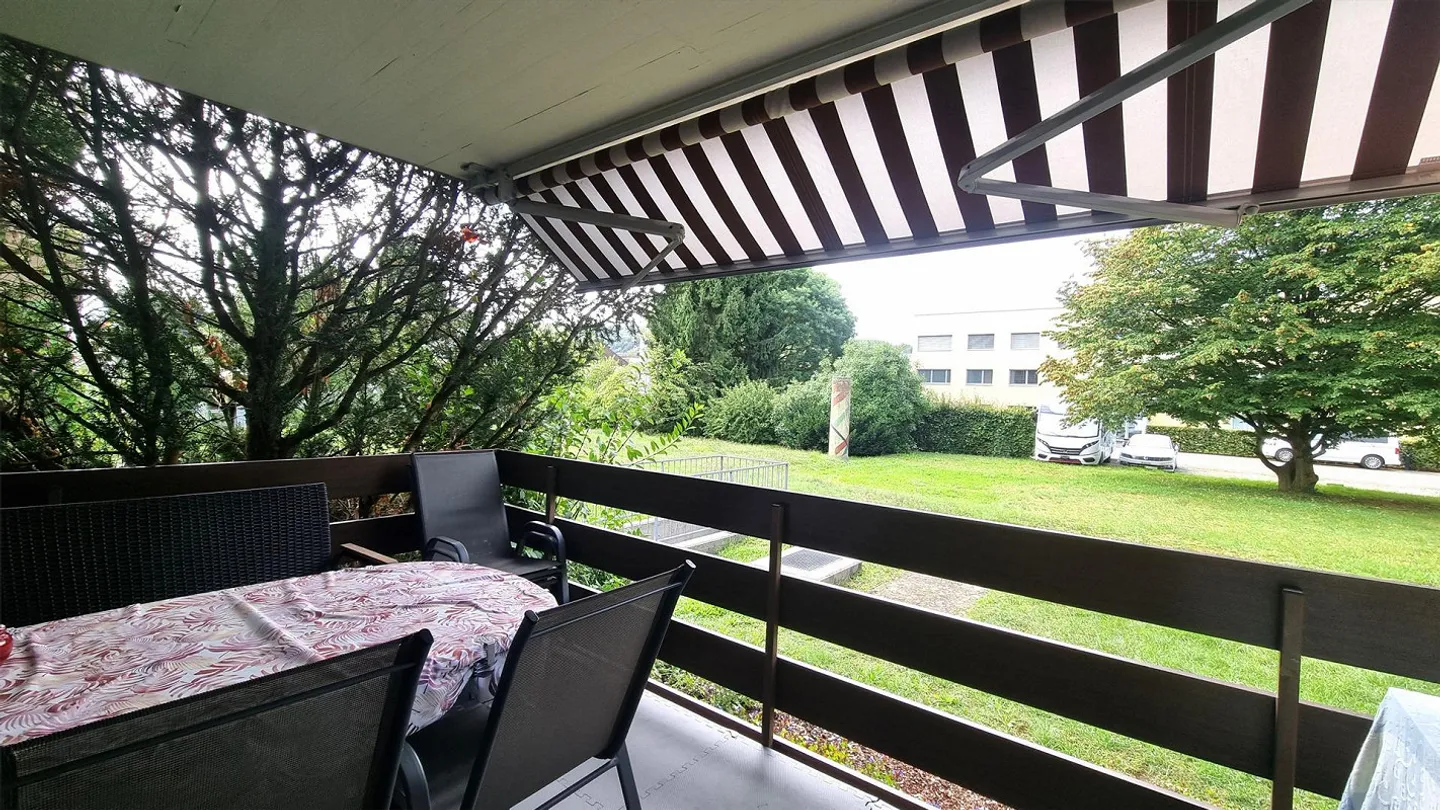 Appartement proche de la nature dans un emplacement central - Photo 2 sur 8