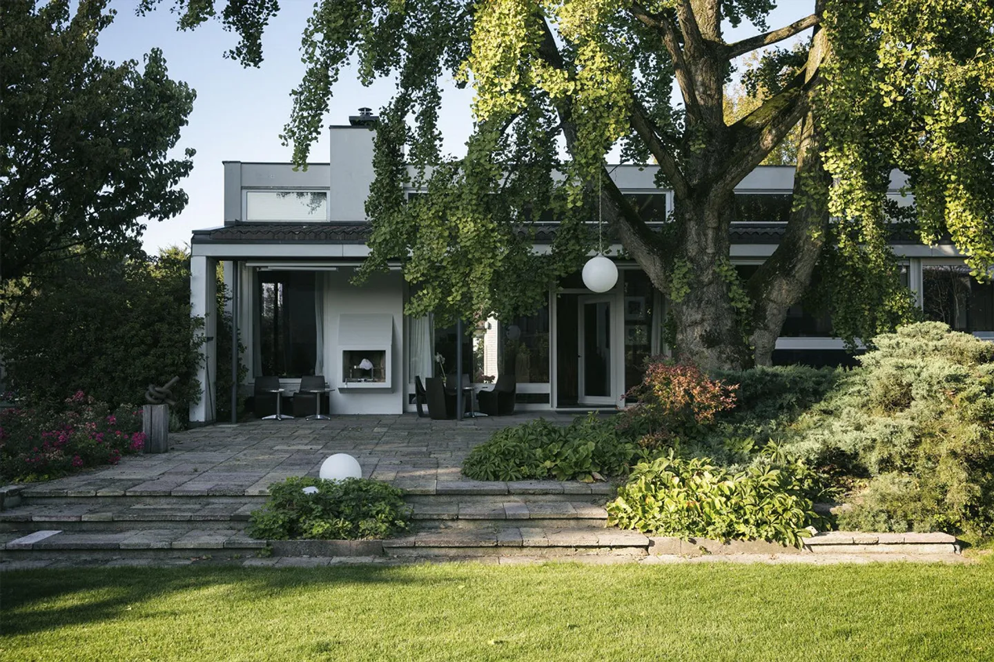 Iconic Bauhaus Villa in a privileged quiet location – Rheintal SG - Photo 1 of 15