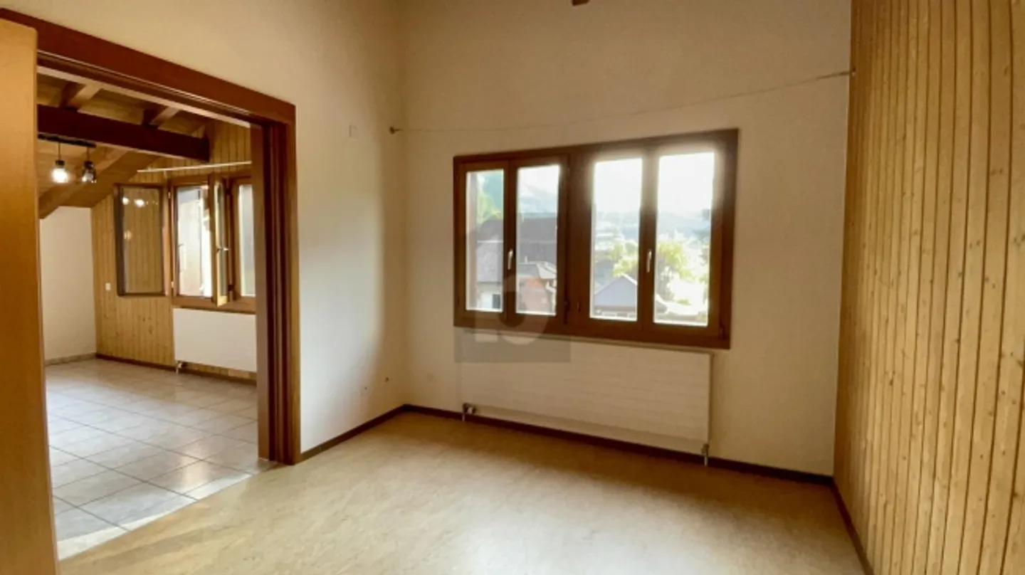 Penthouse for rent - Photo 3 of 6