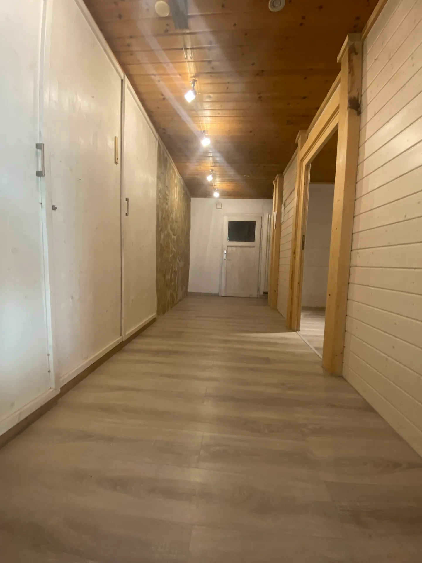 Apartment for rent - Photo 9 of 13