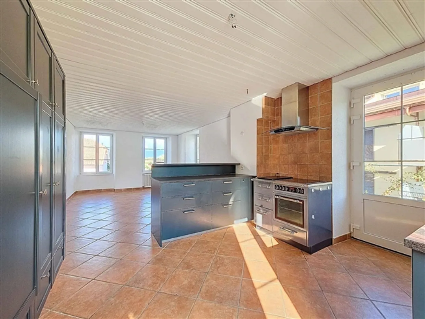 Villa splendida con charme autentico - Foto 5 di 13