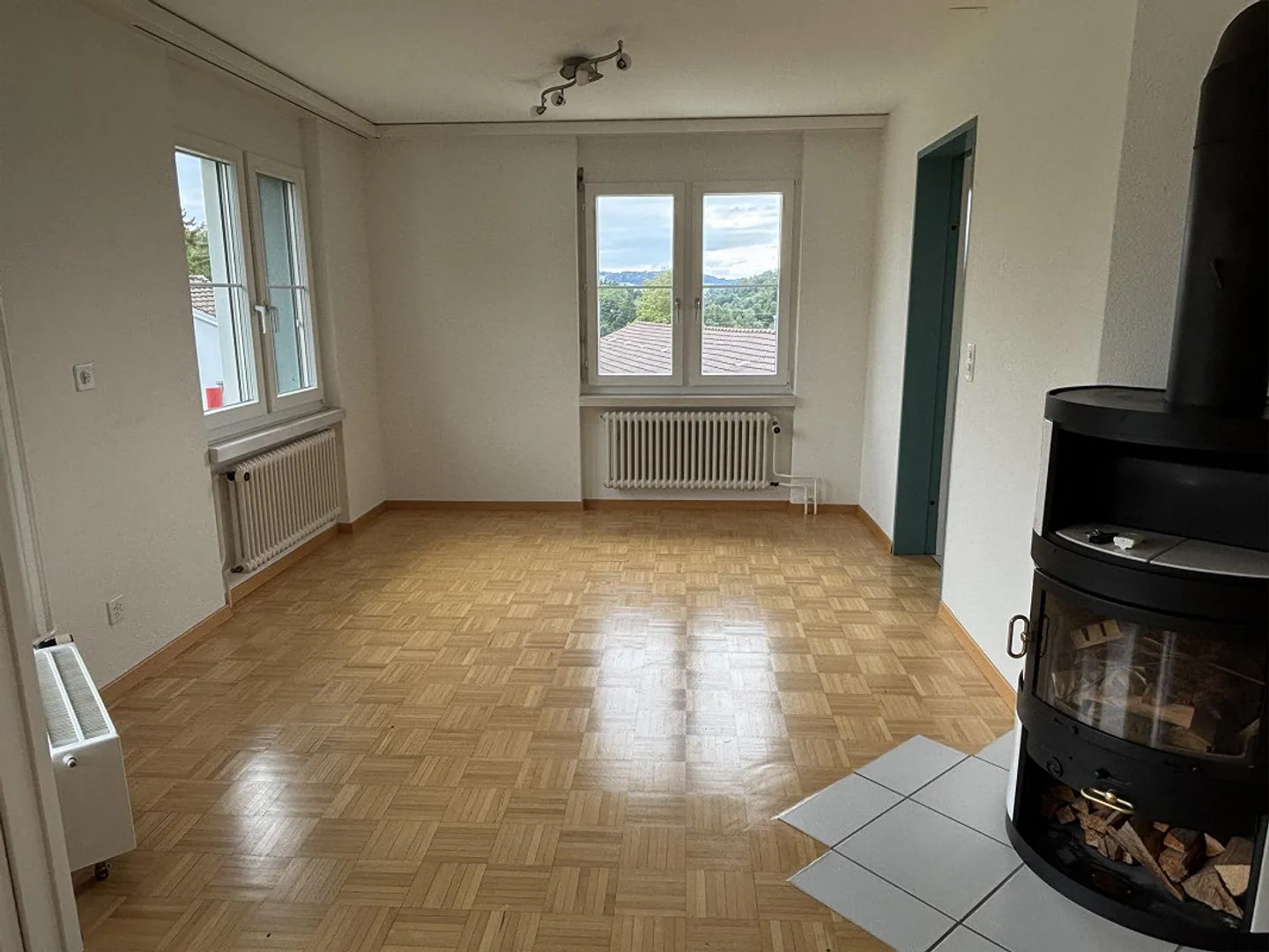 Bellissimo appartamento luminoso di 3,5 stanze a Gossau con ampio balcone - Foto 1 di 10