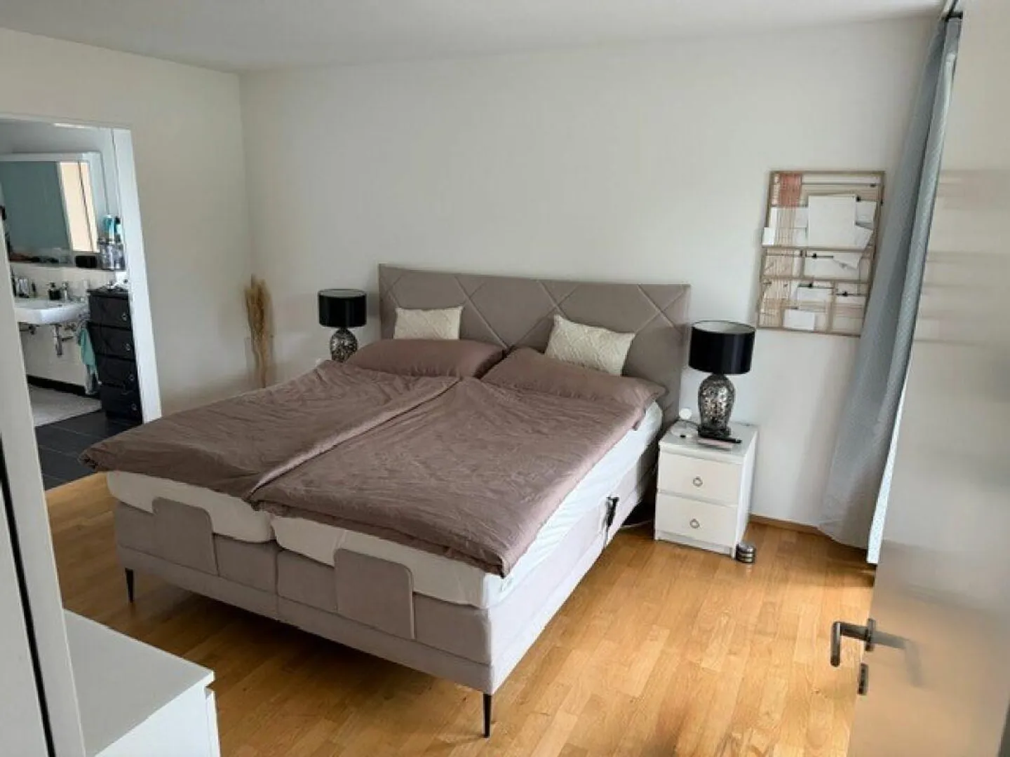 Appartamento elegante di 4,5 stanze con grande balcone - Foto 6 di 18