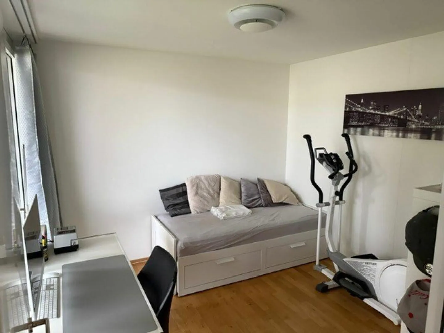 Appartamento elegante di 4,5 stanze con grande balcone - Foto 9 di 18