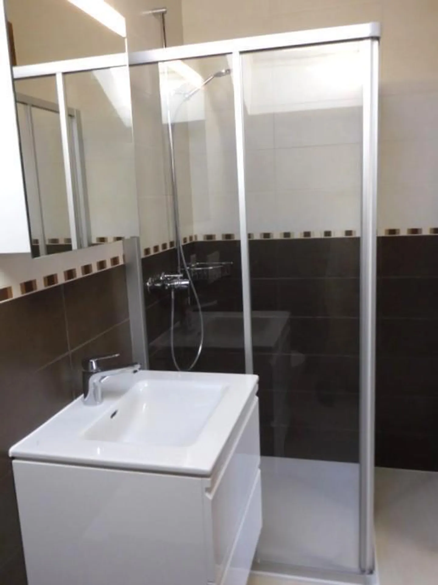 Bell'appartamento di 4.5 locali con terrazza nel centro del villaggio - Foto 8 di 9