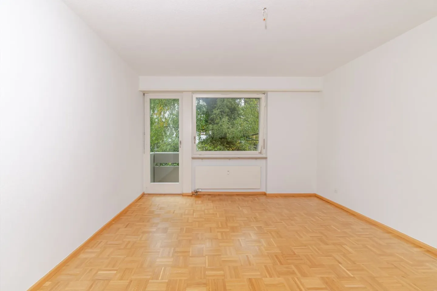 Charming 3.5 Room Apartment on the 2nd Floor - Photo 11 of 18