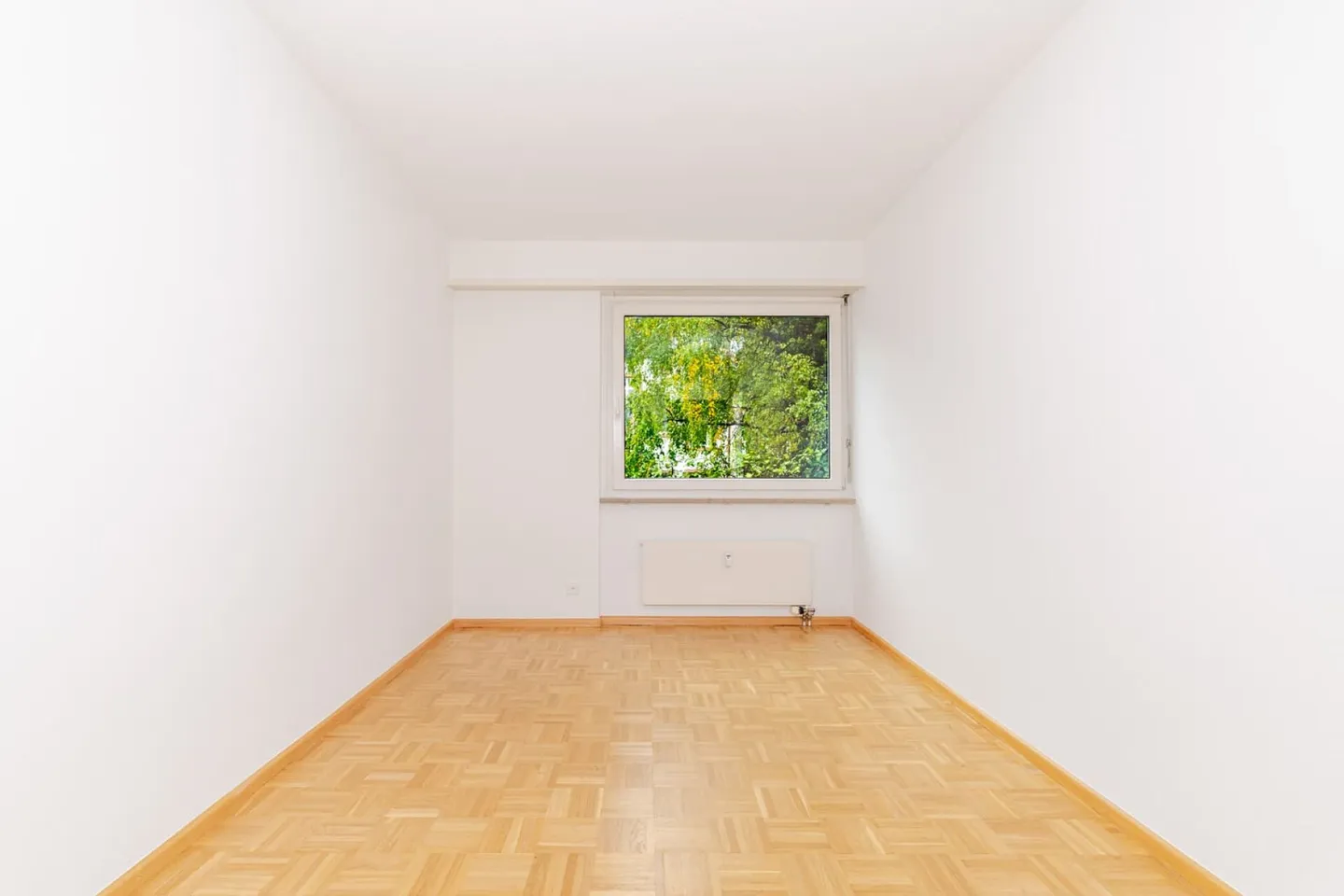 Charming 3.5 Room Apartment on the 2nd Floor - Photo 12 of 18