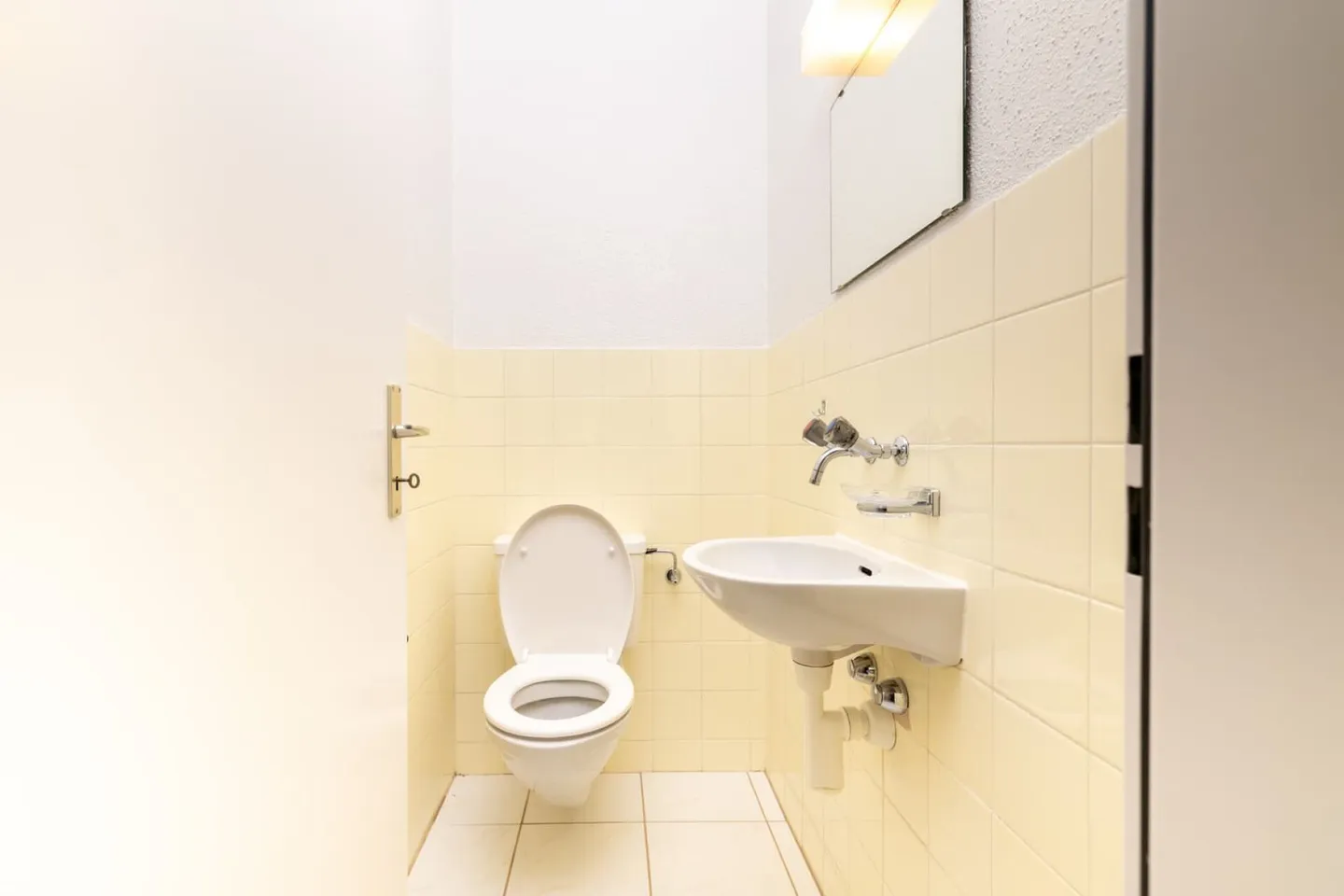 Charming 3.5 Room Apartment on the 2nd Floor - Photo 18 of 18