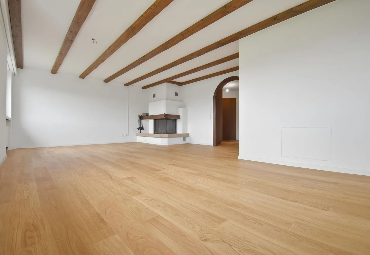 Bella e spaziosa maisonette di 5 1/2 stanze con camino - Foto 1 di 10