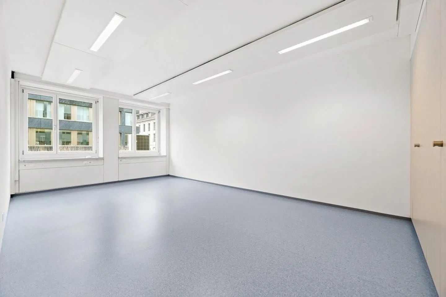 Work in the best location - Modern office spaces directly at Aarau train station - Photo 9 of 12
