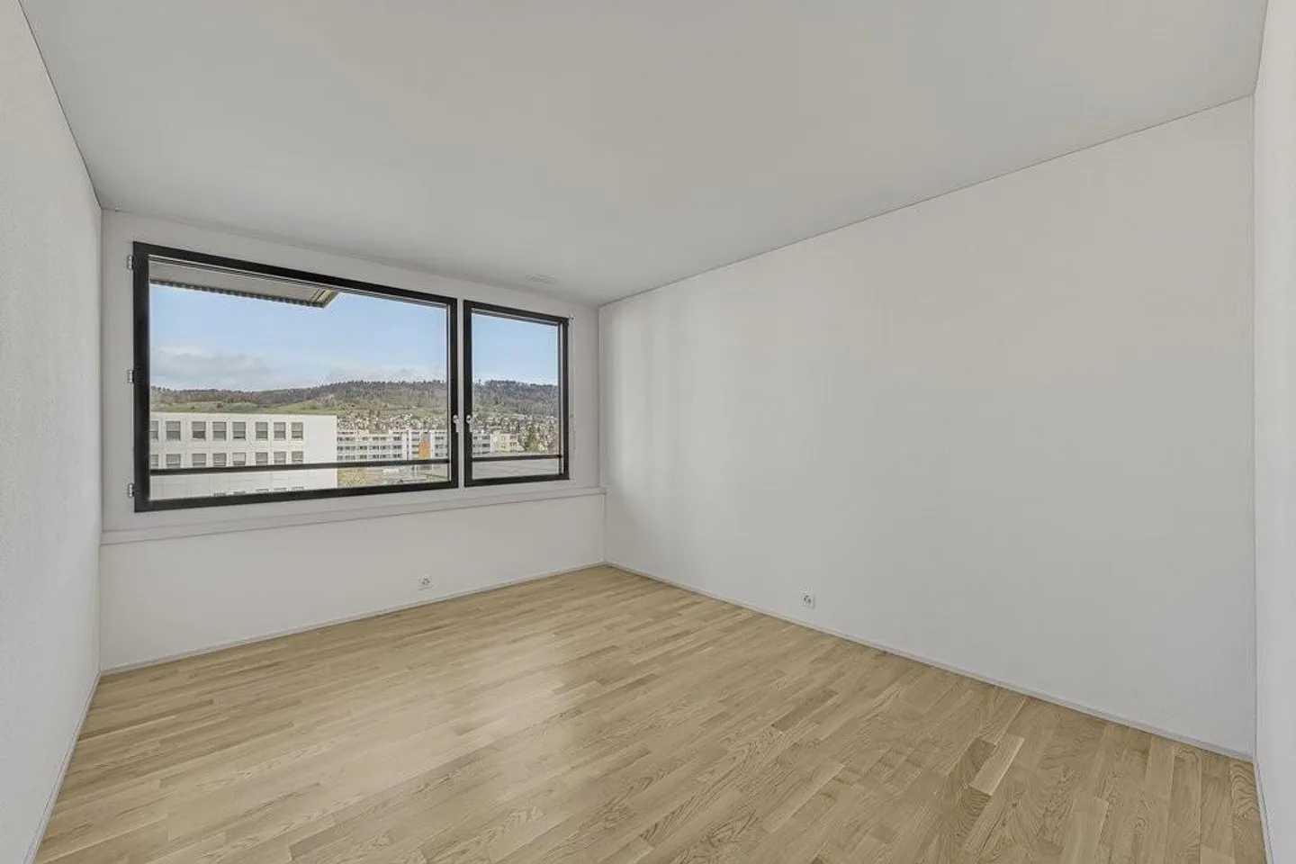 Modern Apartment near Rietpark - Photo 6 of 12