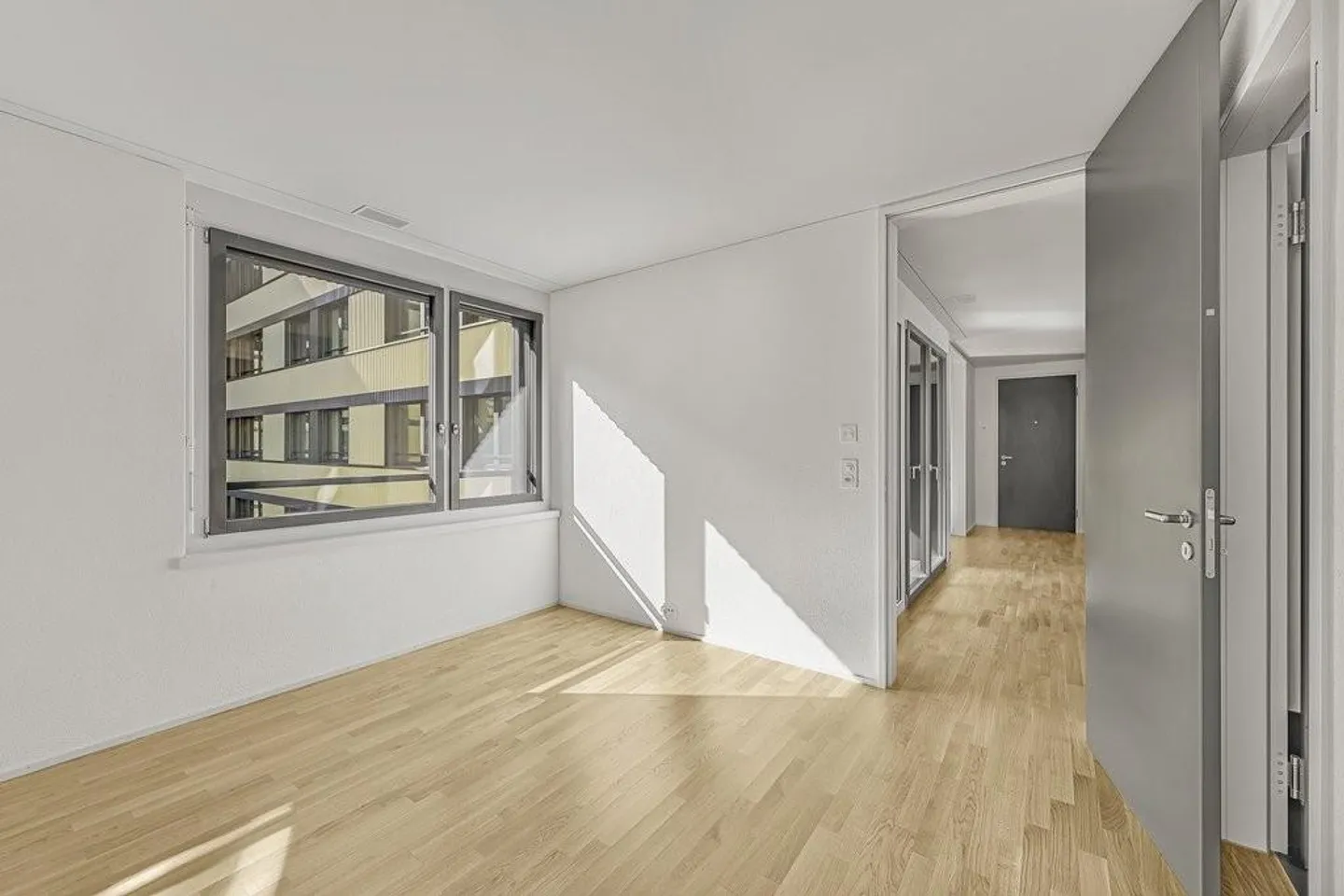 Modern Apartment near Rietpark - Photo 7 of 12