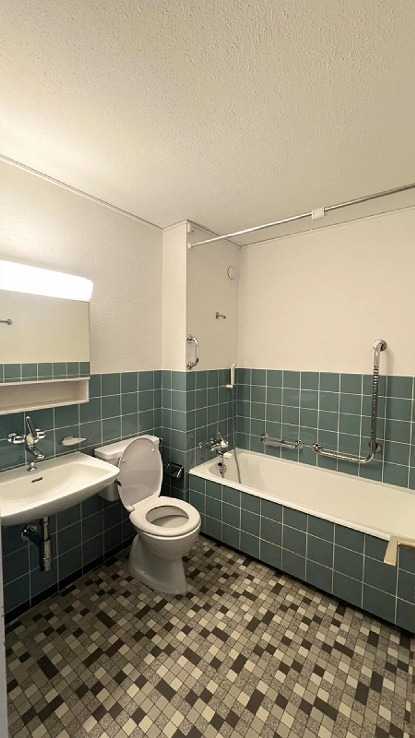 Appartamento tranquillo di 1,5 stanze a Chur - Ideale per residenti in pensione - Foto 6 di 7