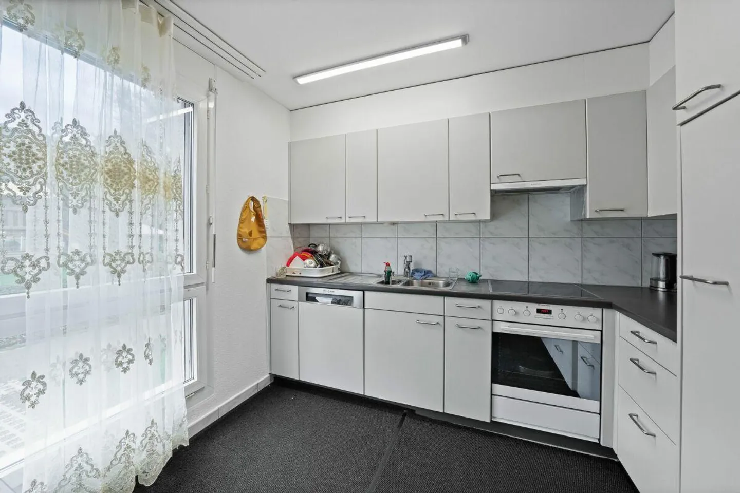 4.5-room apartment in a quiet location with unobstructed views - Photo 3 of 21