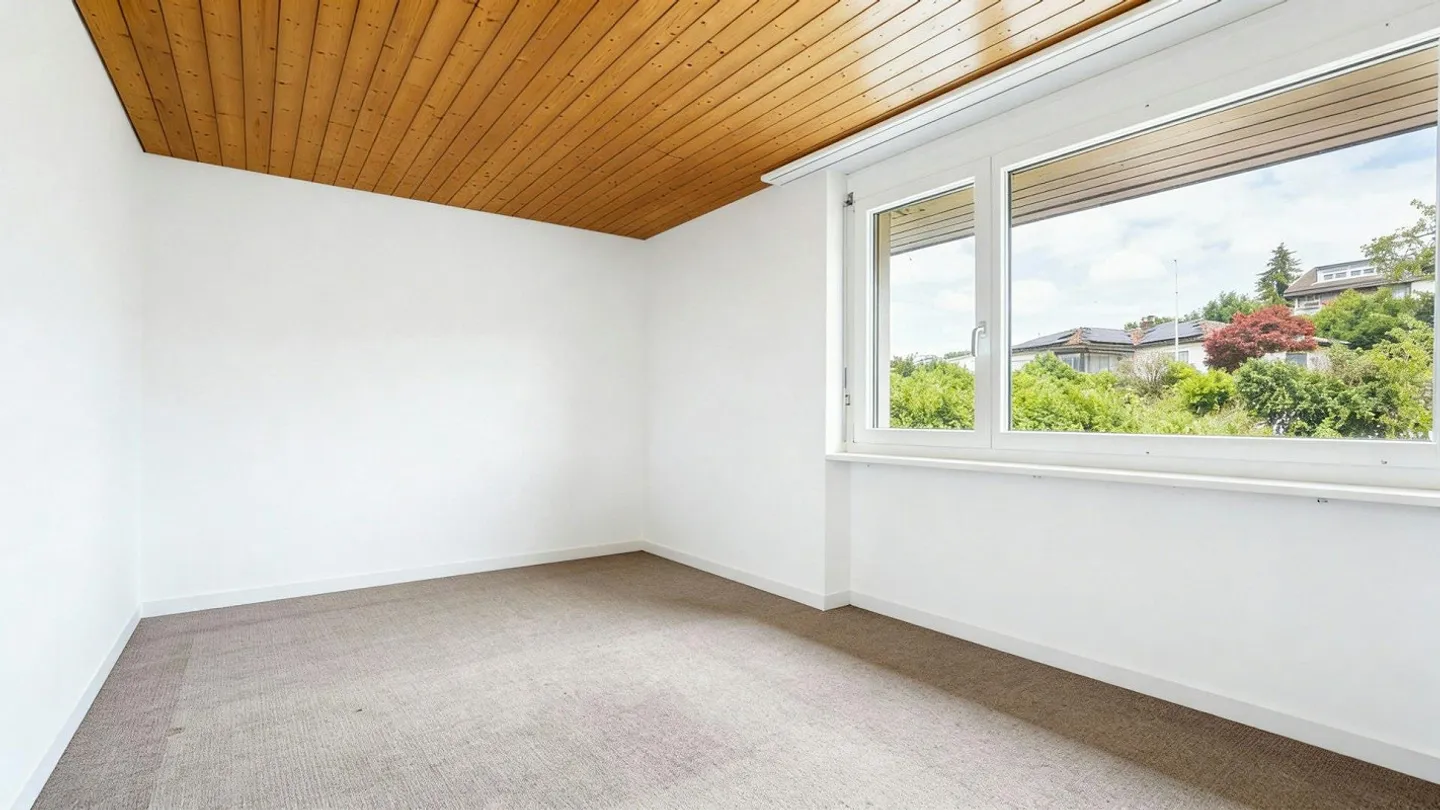 Panoramic view in your sunny 5.5-room corner house - Photo 10 of 13