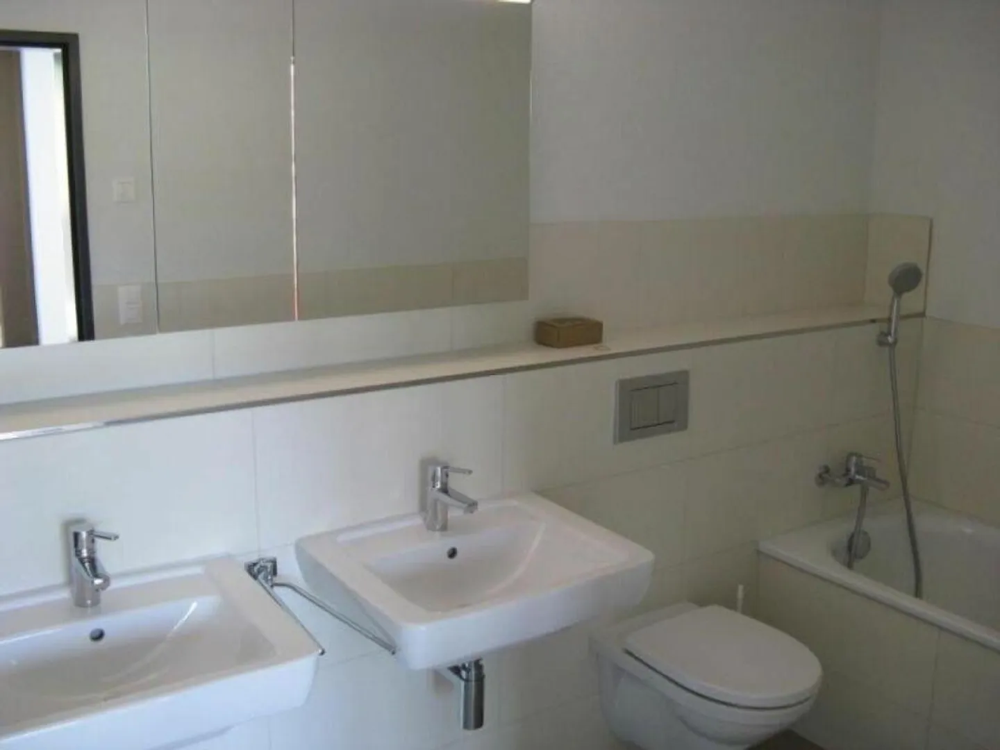 Special 4 1/2-room apartment with beautiful terrace - Photo 7 of 11