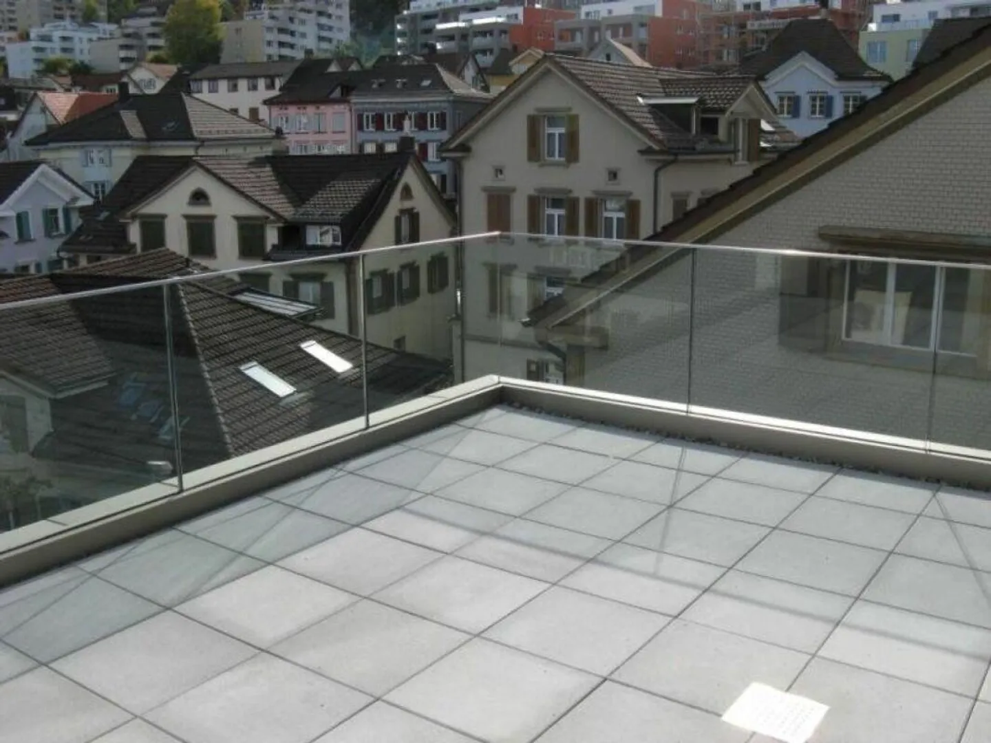 Special 4 1/2-room apartment with beautiful terrace - Photo 10 of 11