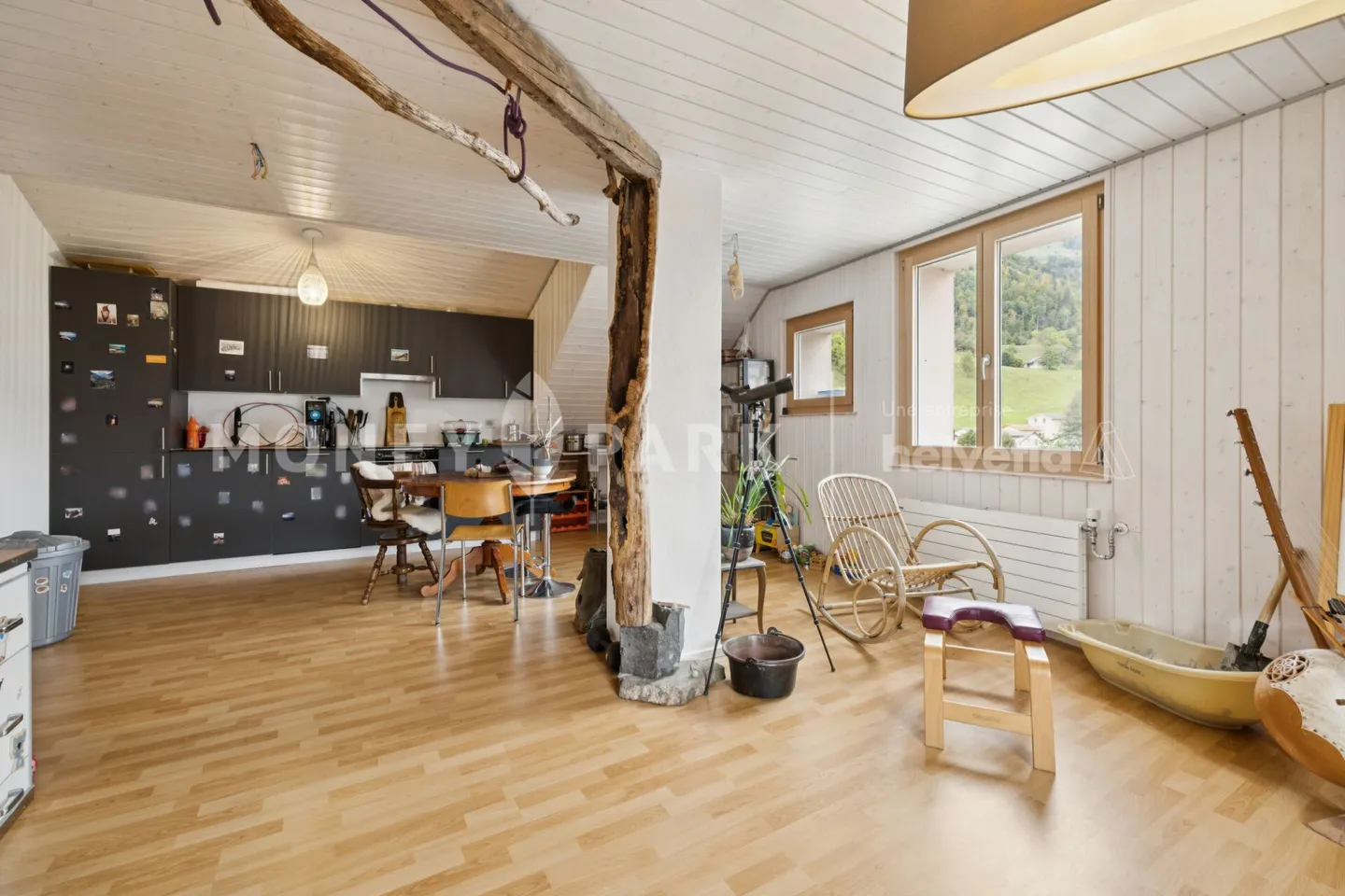 Appartement de deux pièces et demie au dernier étage - Photo 1 sur 8
